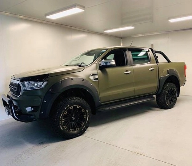 HEXIS Folia MILITARY GREEN MATT 152x50cm militarny Color green