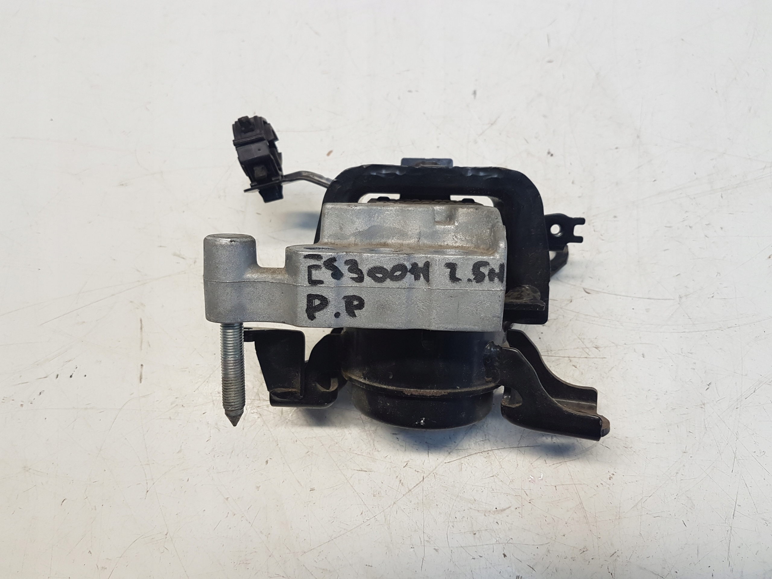 LEXUS ES300H ES VI airbag engine mount right