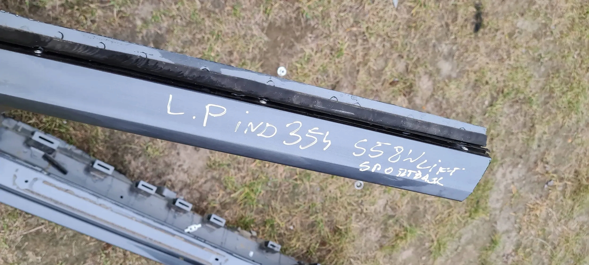 S5 8W LIFT A5 threshold side of the threshold pillar left left LZ7S SPORTBACK 5D