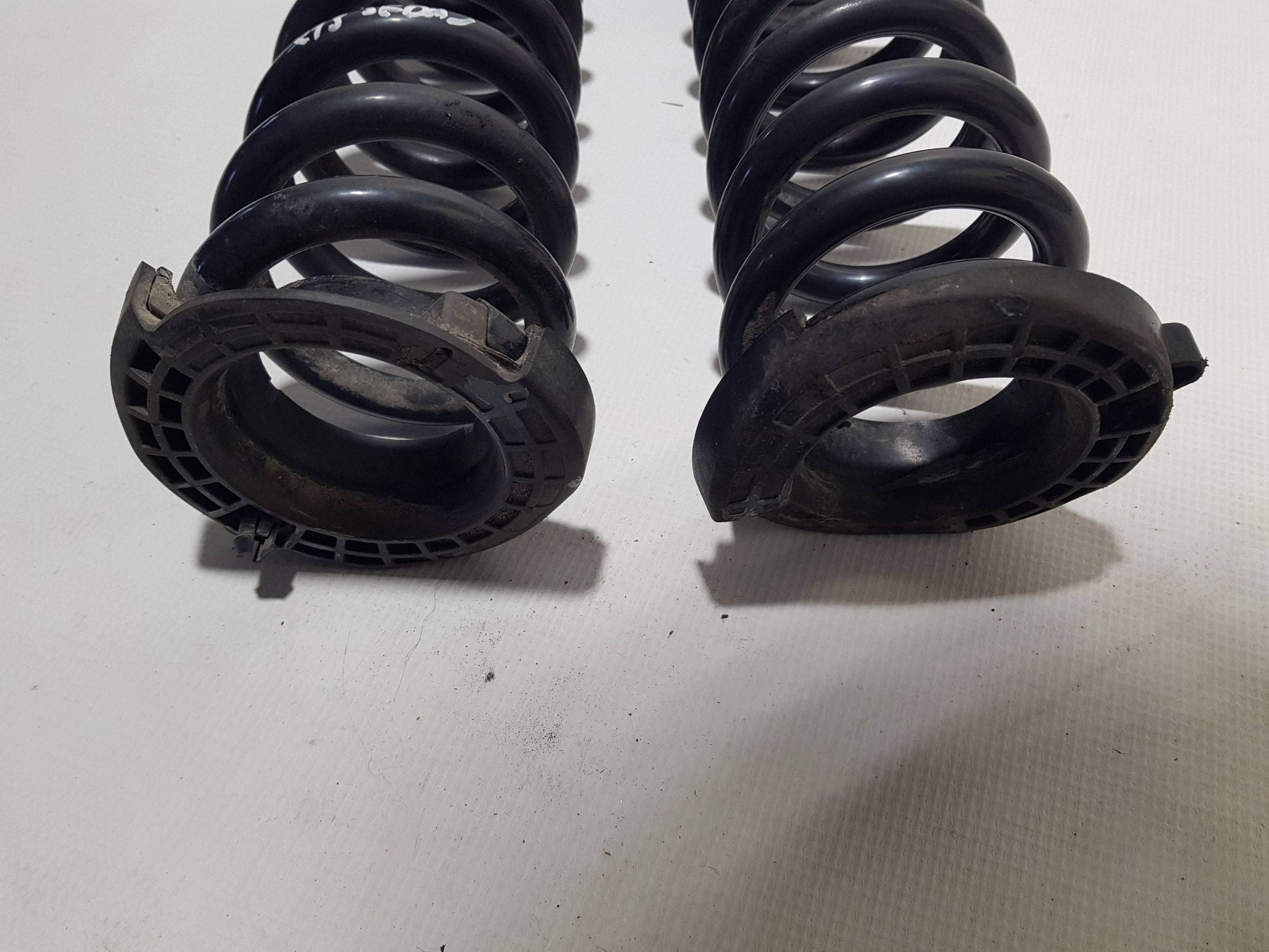 springs rear. rear part Komplet Mercedes E W213 sedan