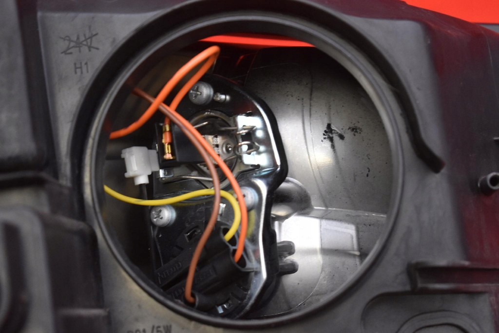 REFLEKTOR left light front EU CITROEN C4 2 II 10-17