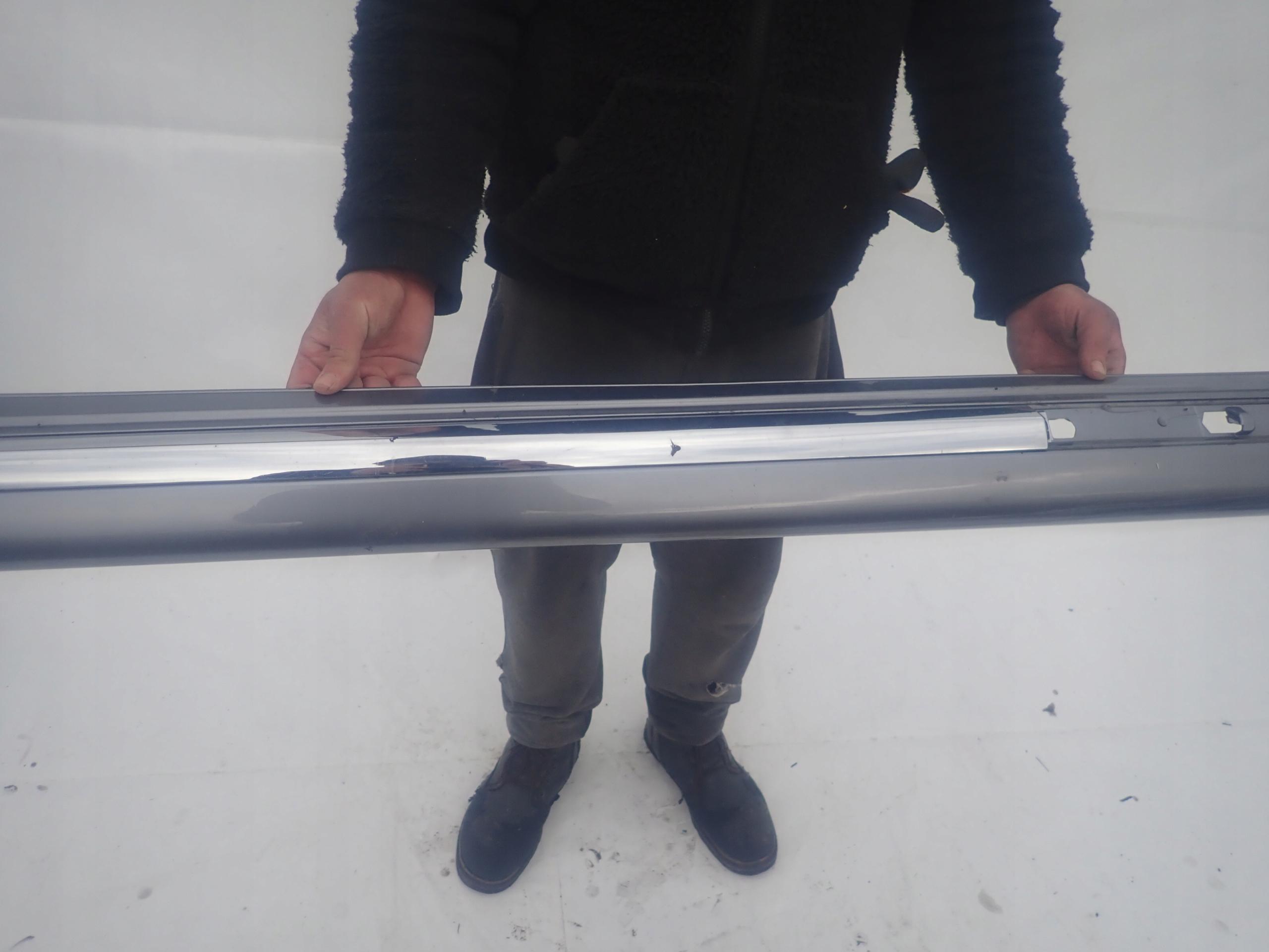 MITSUBISHI OUTLANDER III PHEV moulding threshold left