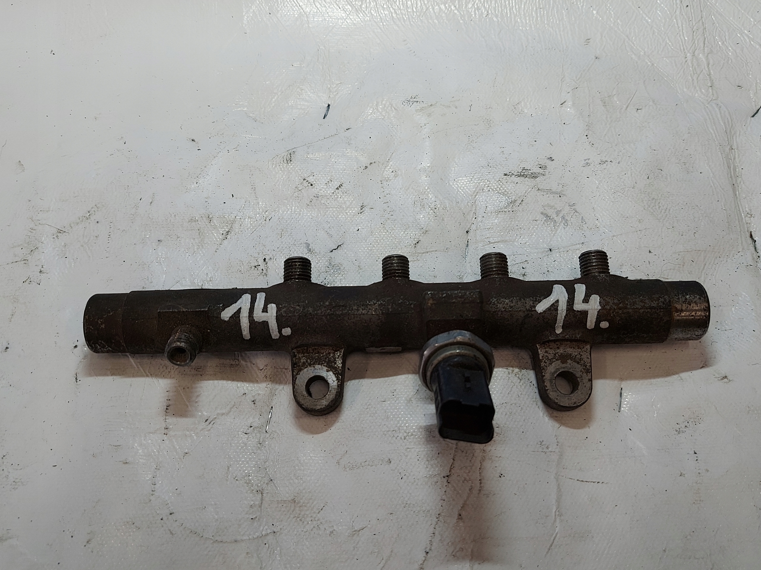 Rampe injection MEGANE II 1.5 DCI 5WS40154