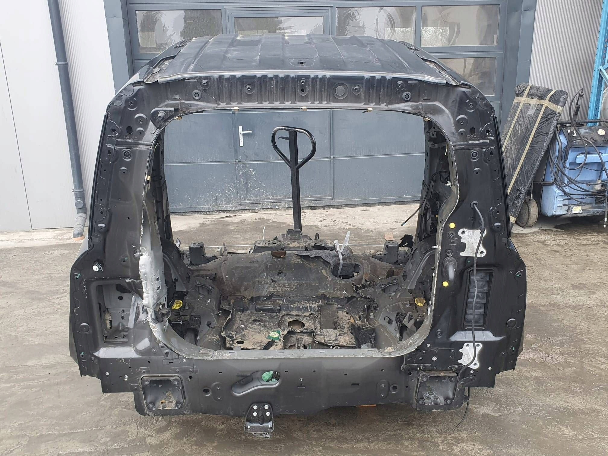 quarter rear rear panel L663 DEFENDER II 24R WERSJA 3DRZWI left right