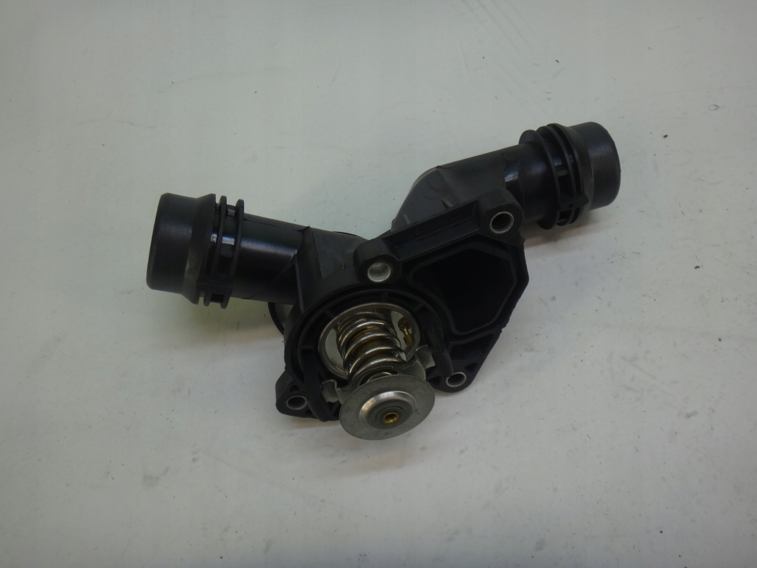 TERMOSTAT BMW E39 E46 Numer katalogowy części 2247019