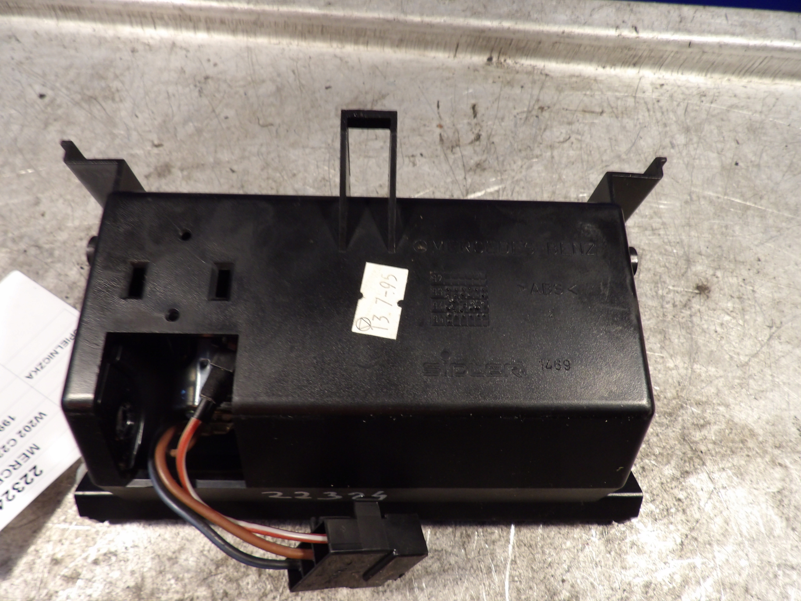 Mercedes W202 ashtray 2,2B
