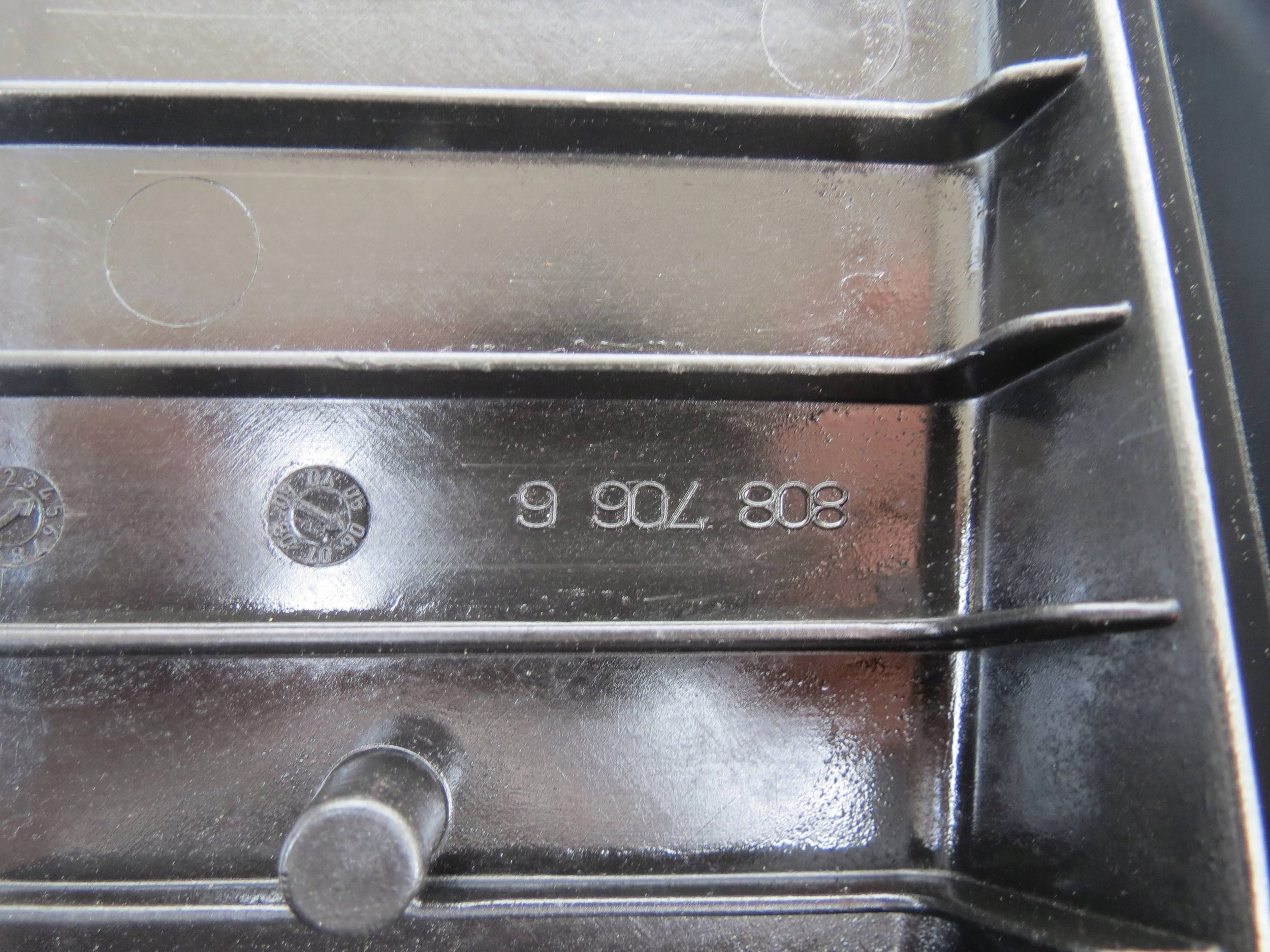 Gehäuse filter luft VOLVO XC70 II AWD 2.4D 185KM 2000-2007r 8087066