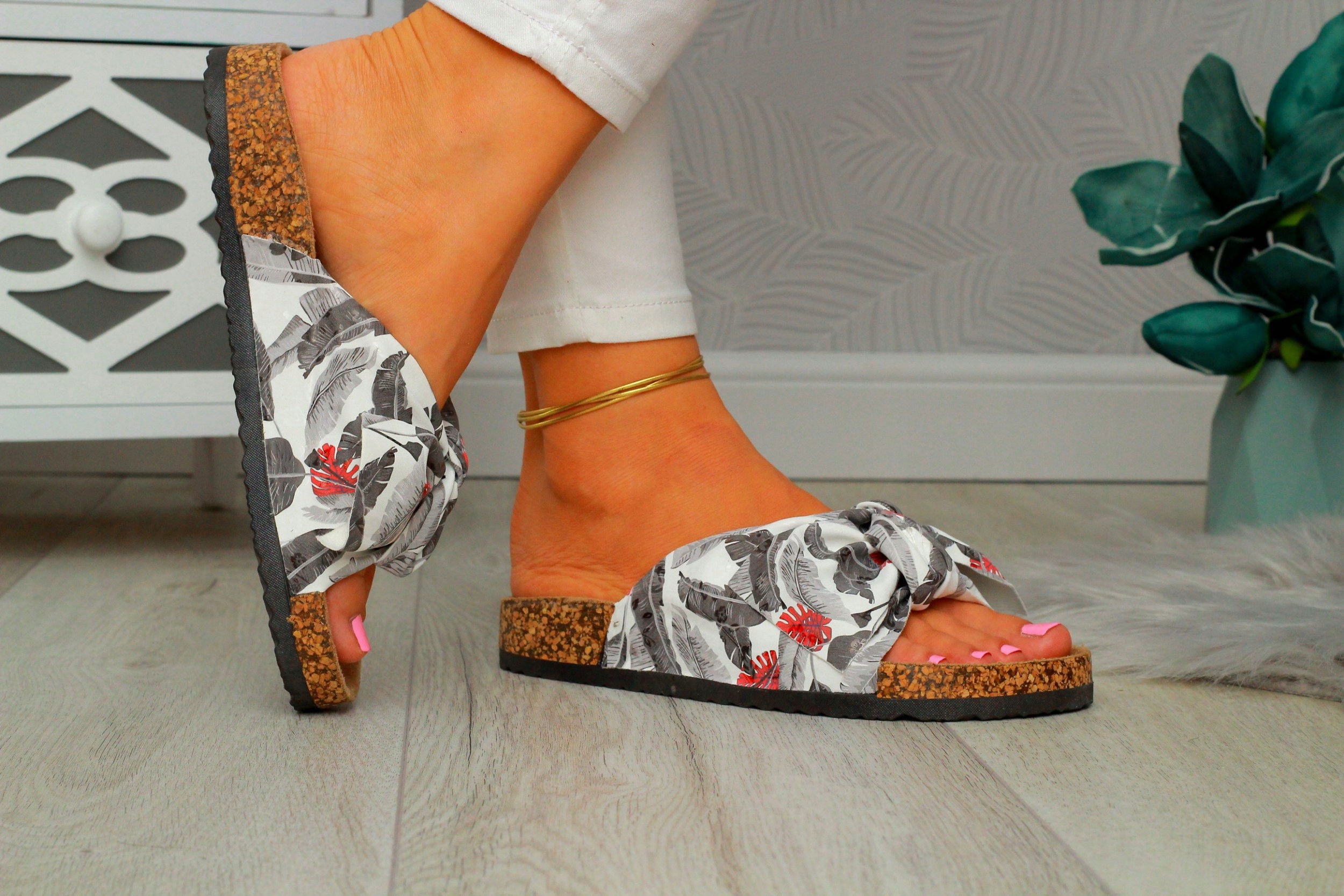 KLAPKI Z KOKARDĄ DAMSKIE NA KORKU STYLOWE Rozmiar 41