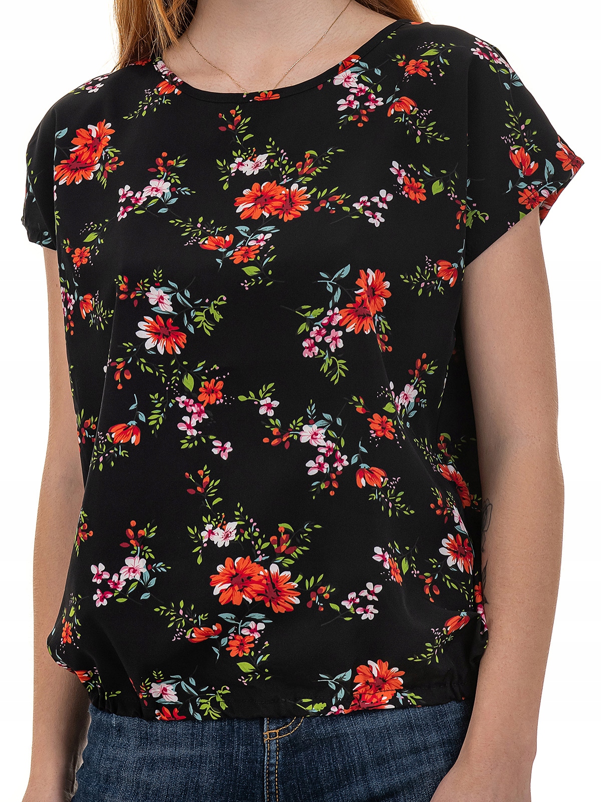 

Kobieca wygodna bluzka w kwiaty luźna czarny L