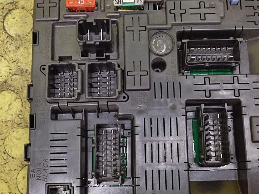 CITROEN C5 III module compartment BSI 966405888002