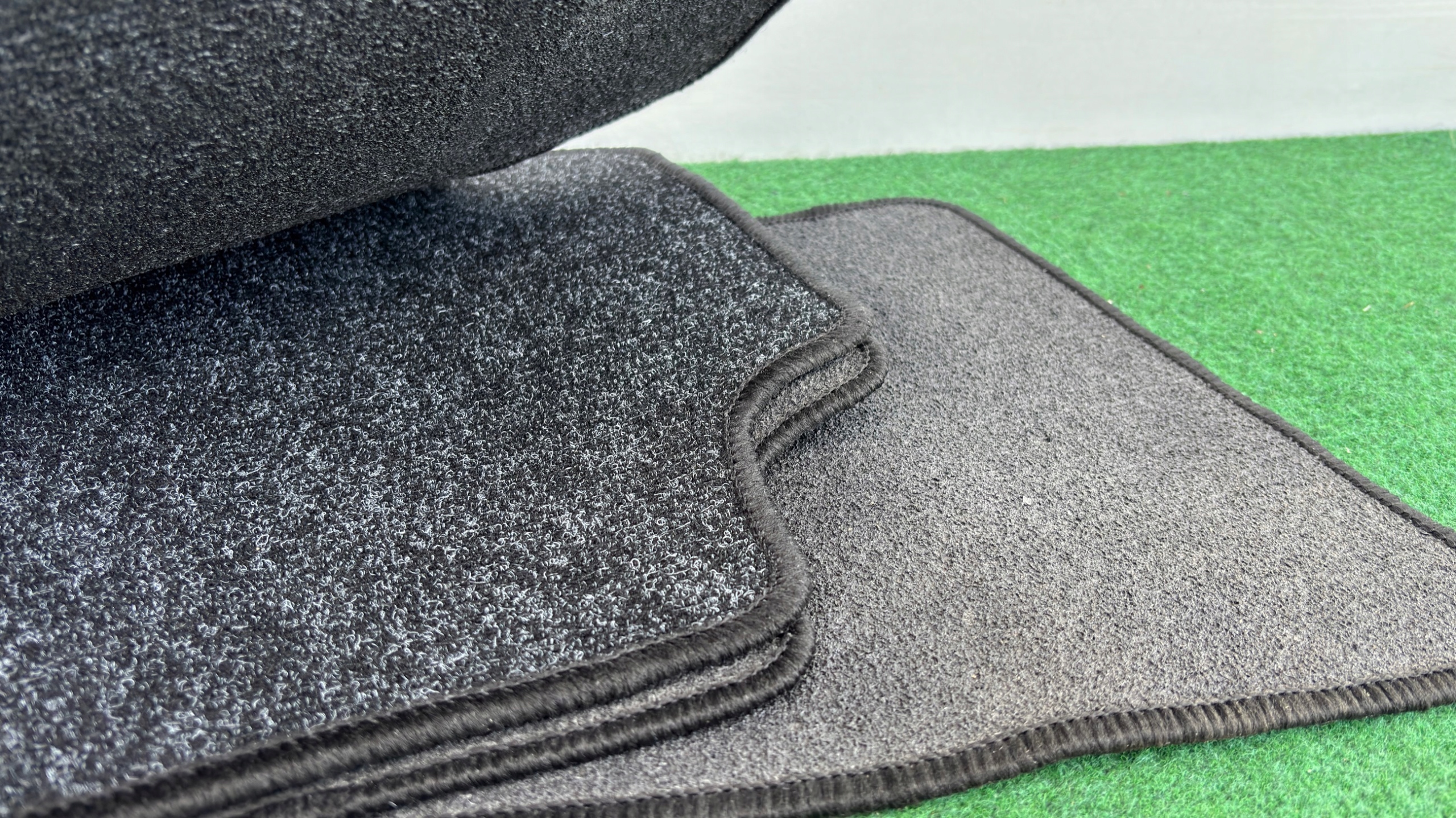 Tapis WELUROWE Montage VW PASSAT B8 3G 2188 DW13A