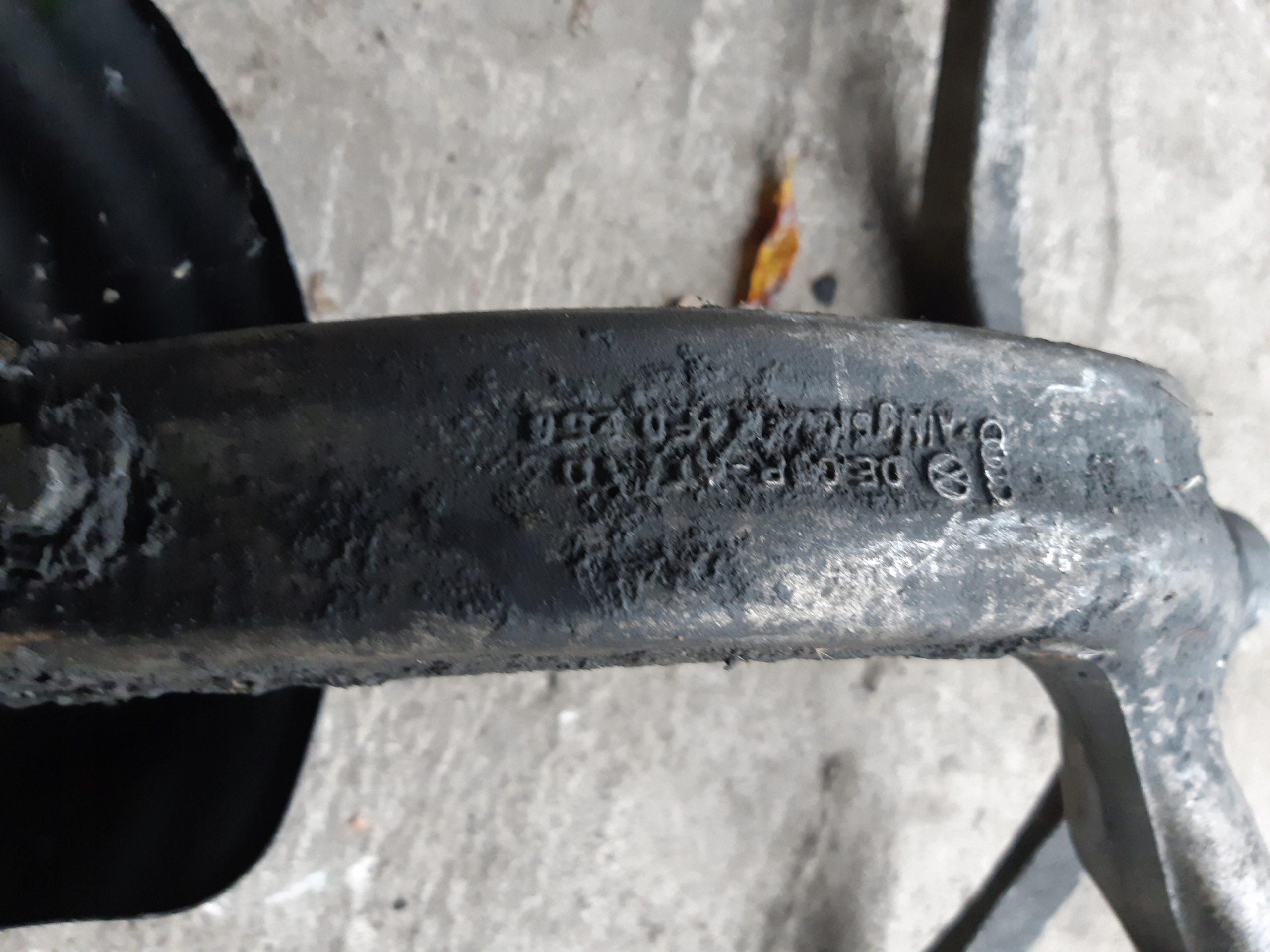AUDI A6 C6 swing right front right front 4F0258
