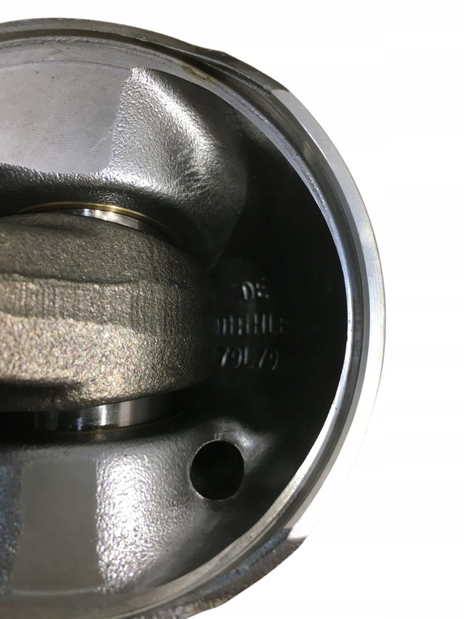 поршень vw PASSAT B5 FL Audi A4 B6 1.9 tdi 038J 79L79