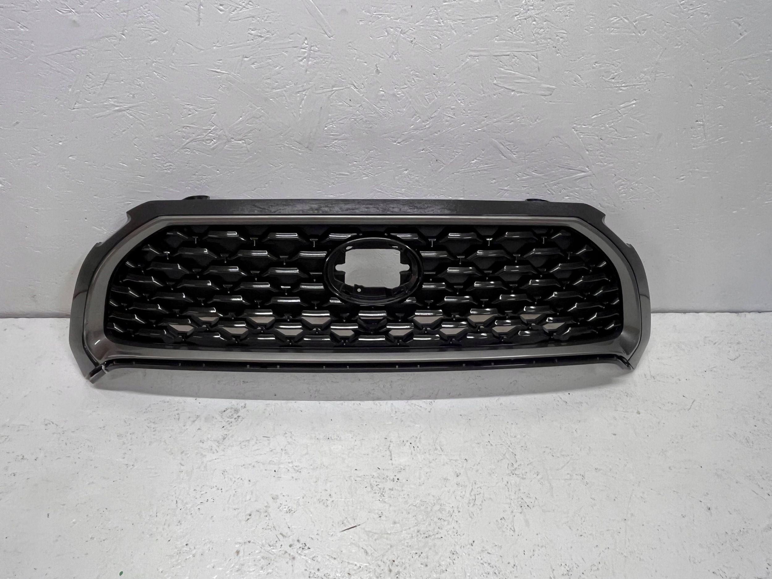 Toyota Corolla Cross 2020 ATRAPA GRILL 53114-16060 ORG