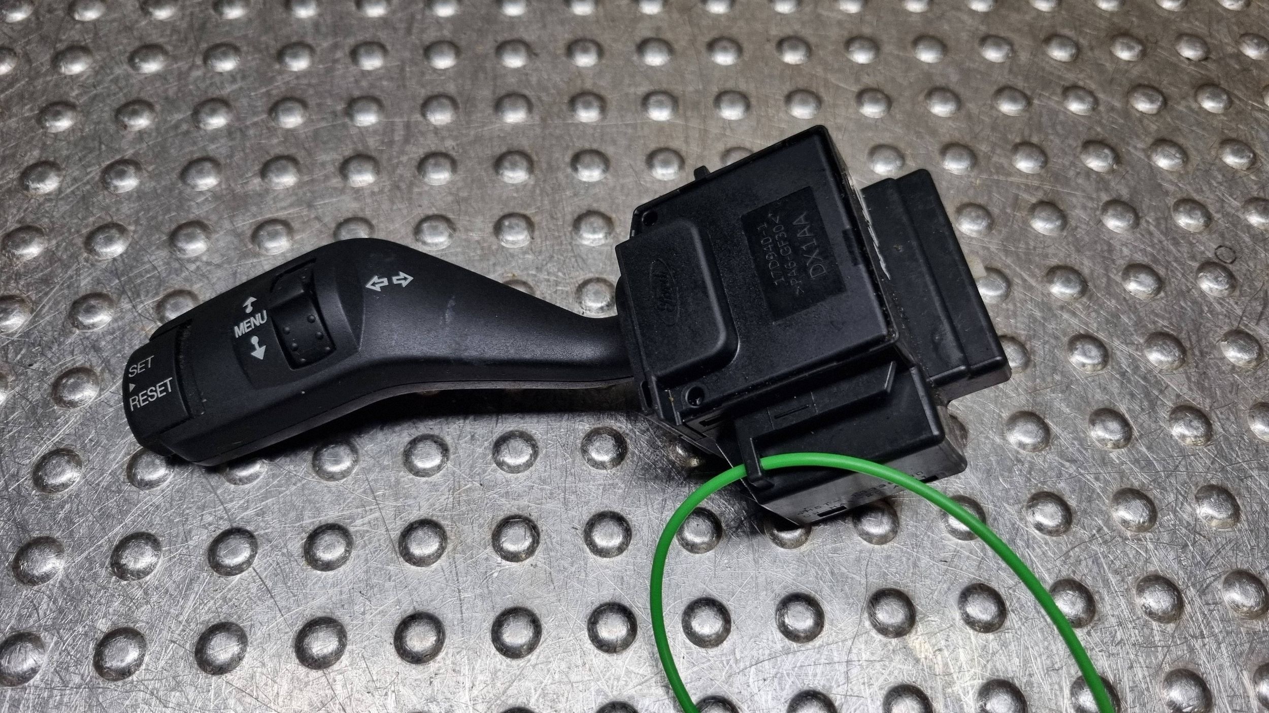 MANETKA Bouton Indicateurs de direction 4M5T-13335-BD FORD C-MAX MK1 KUGA MK1