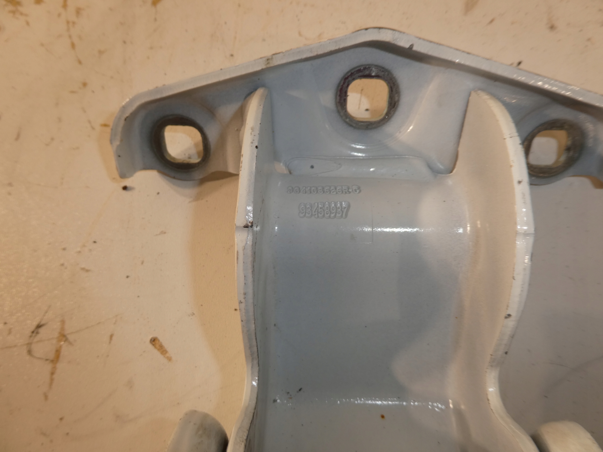 hinge TRAFIC III VIVARO rear rear part 904108626R