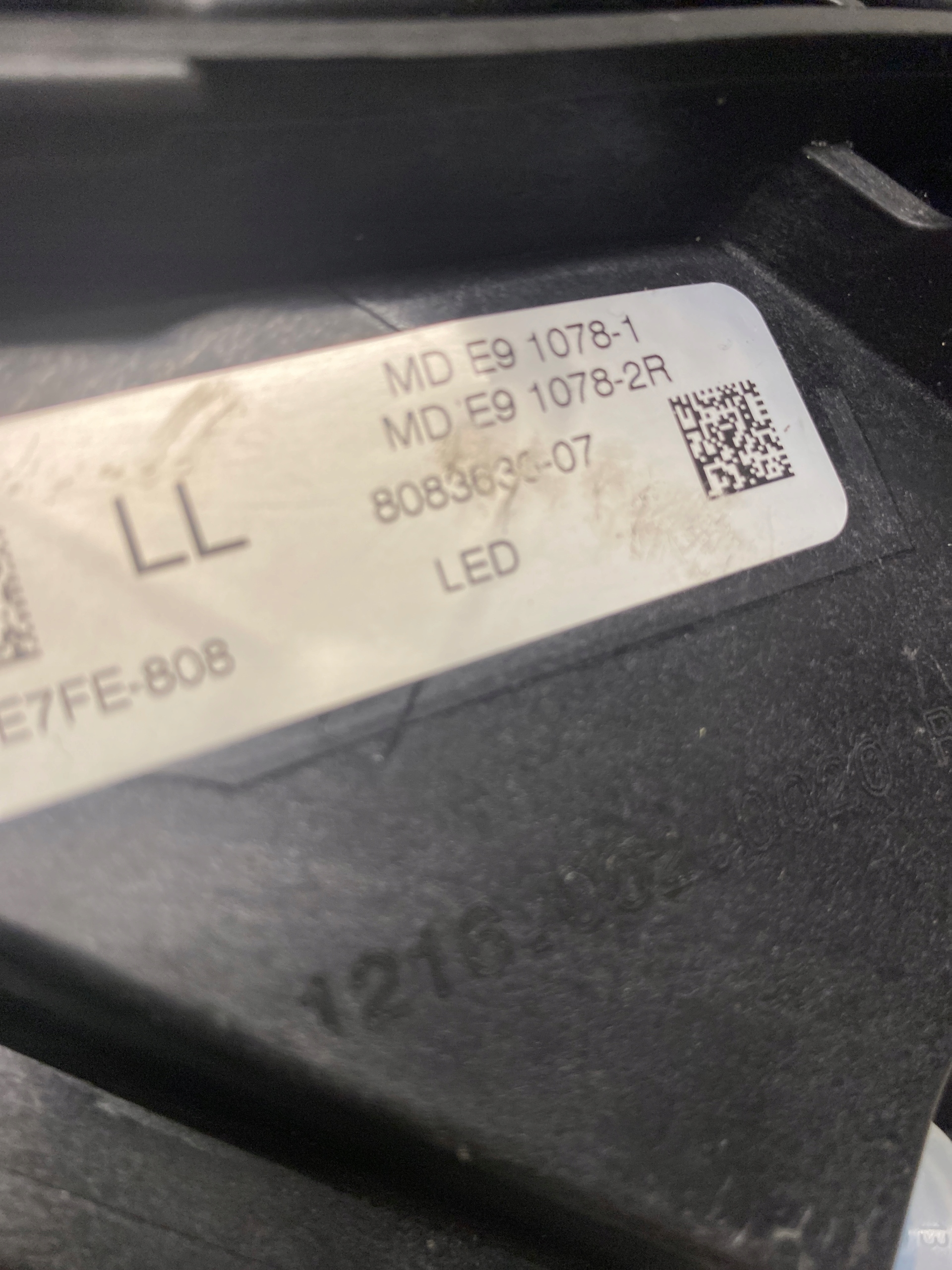 light right BMW 2 G42 M2 G87 LED ADAPTIVE BLACK black 8083636