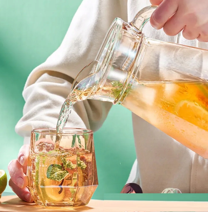 SZKLANY DZBANEK na wodę sok lemoniadę napoje 1,3L Pojemność 1.3 l