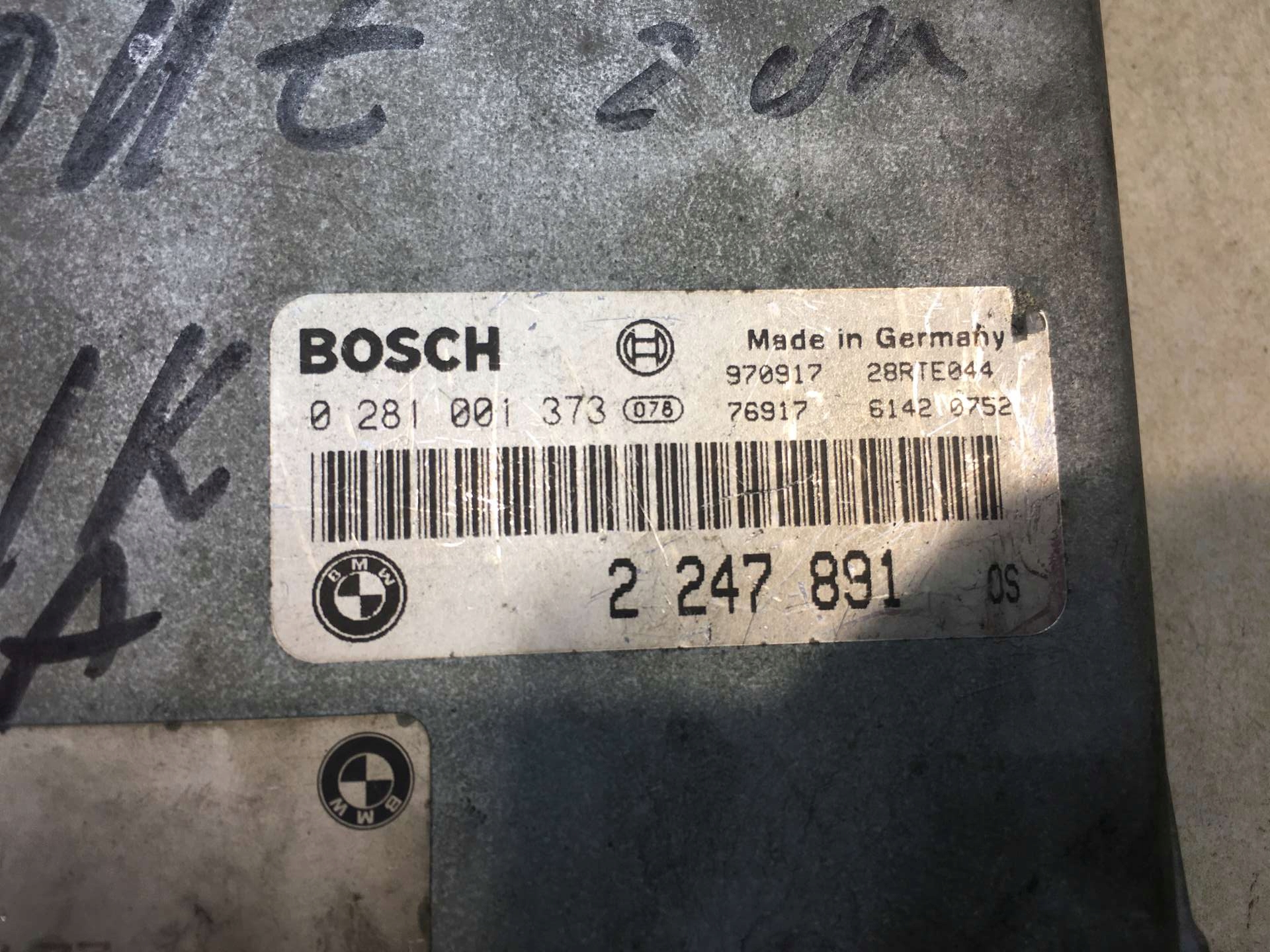 control unit of the engine BMW 5 E39 525 TDS 0281001373