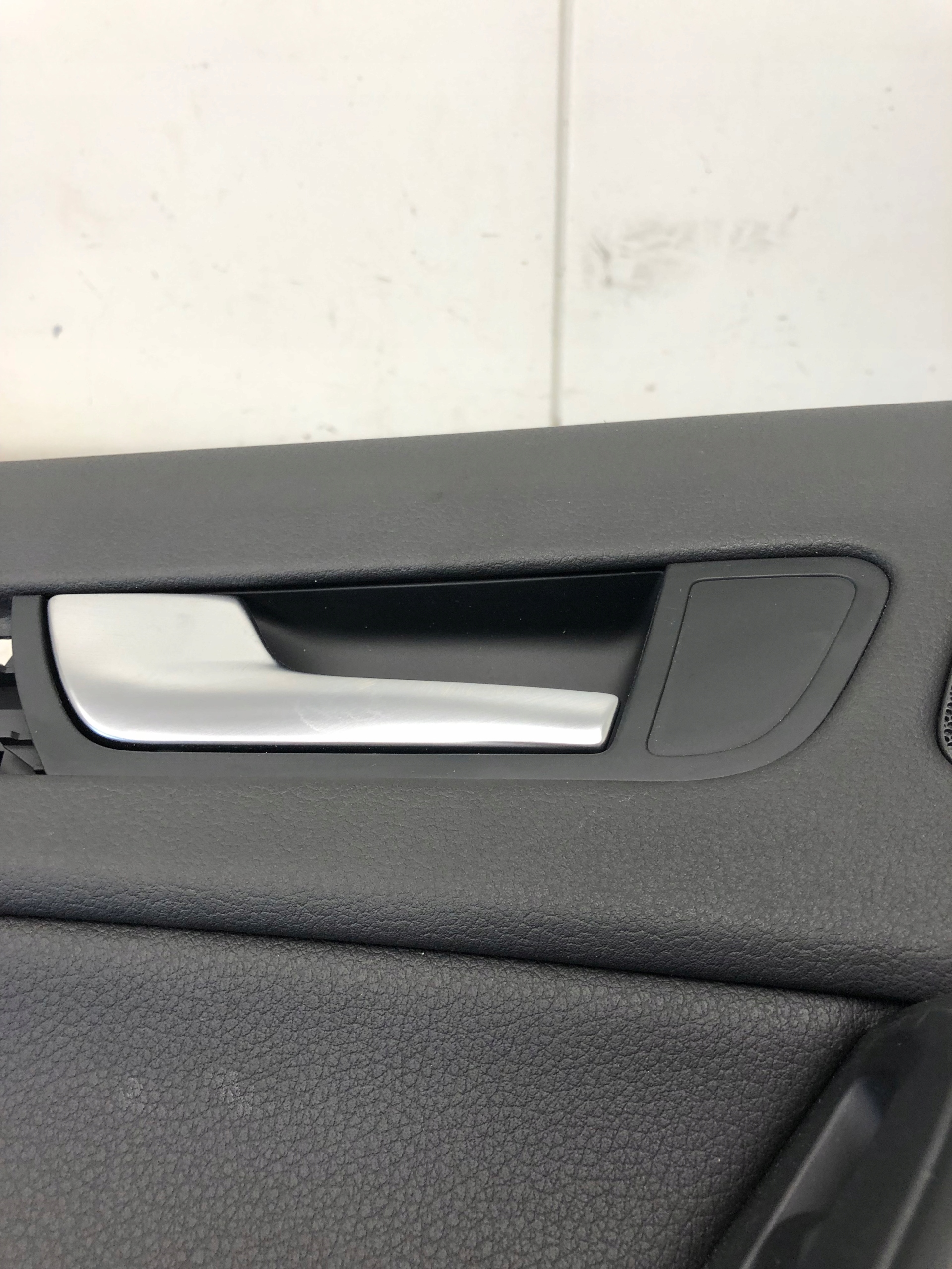 side door left rear part leather AUDI A4 B8 8K0867305