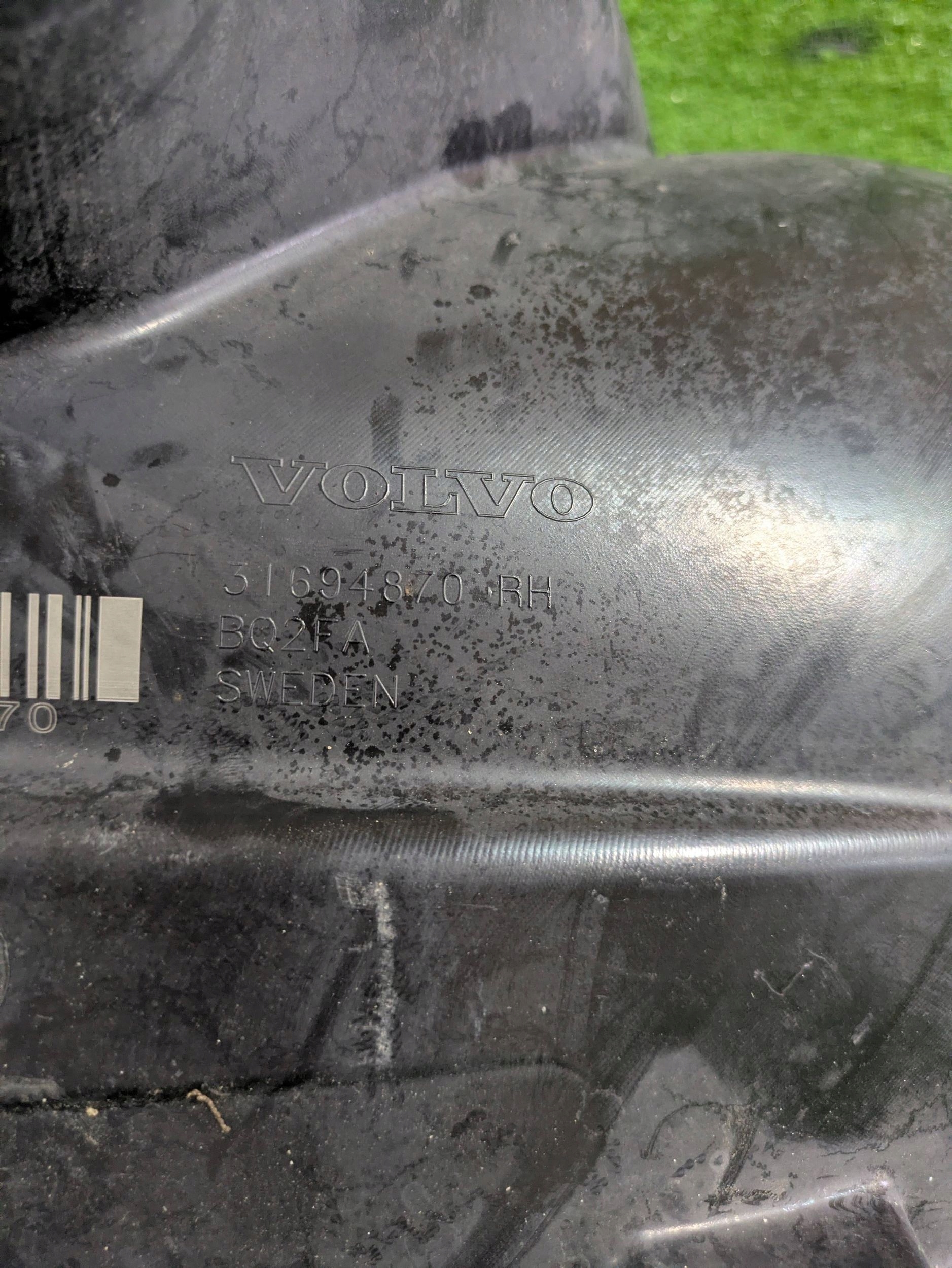 mudguard right front VOLVO XC60 II 17- NR.N156