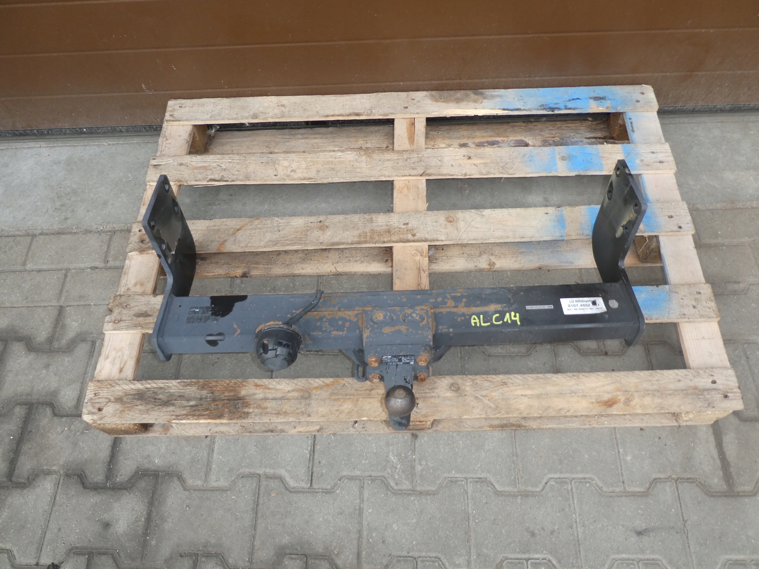 CRAFTER SPRINTER tow ORIS A9063100795