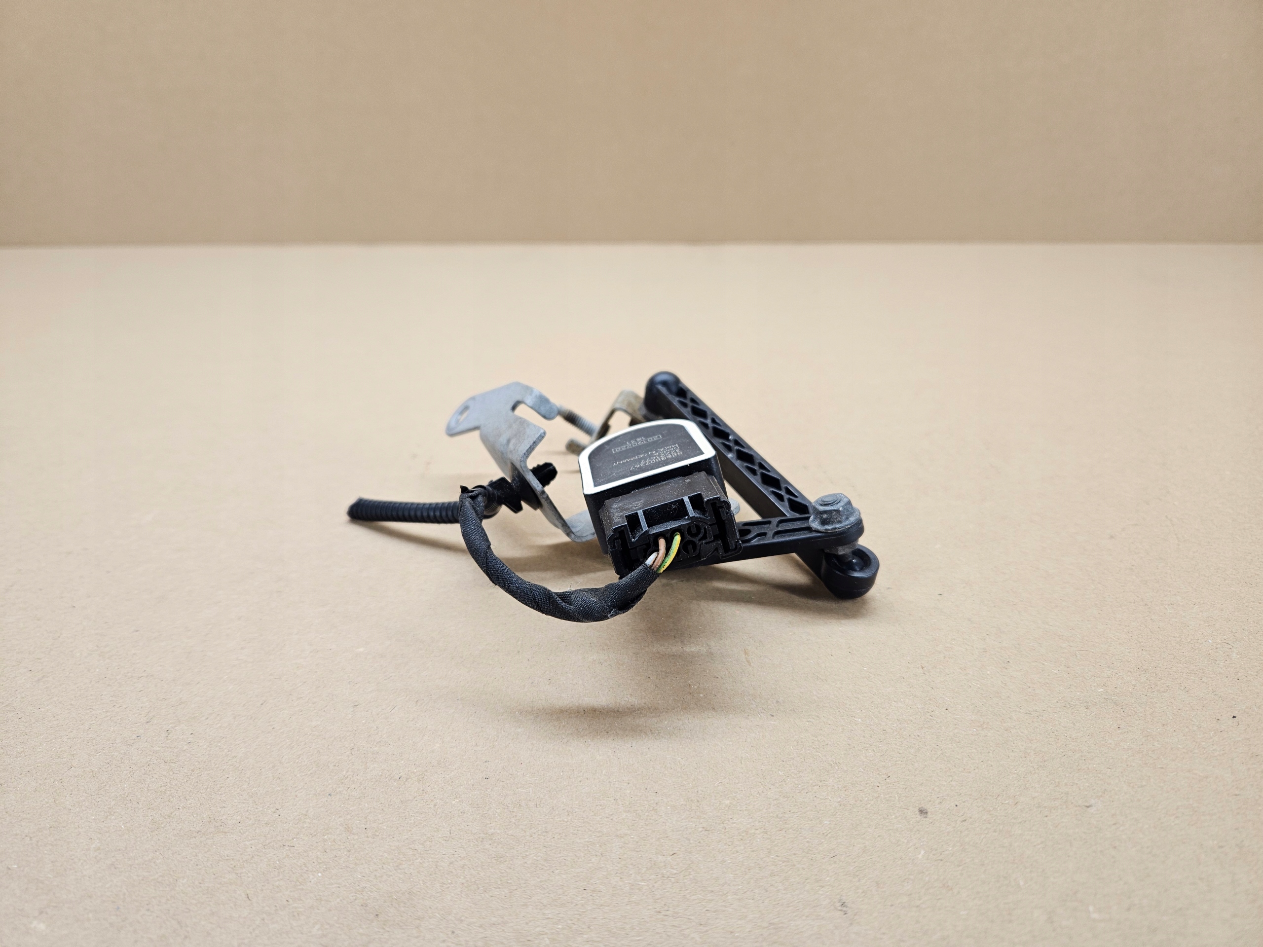 Sensor POZIOMOWANIA lichte links vorne VOLVO XC40 C40 EX40 EC40