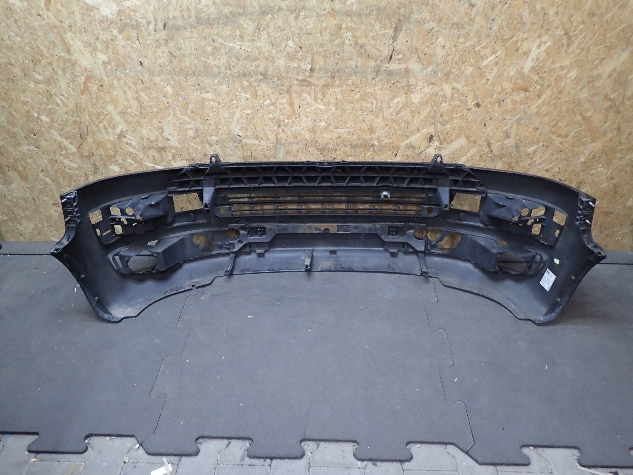 nárazník předek VW T5 LIFT