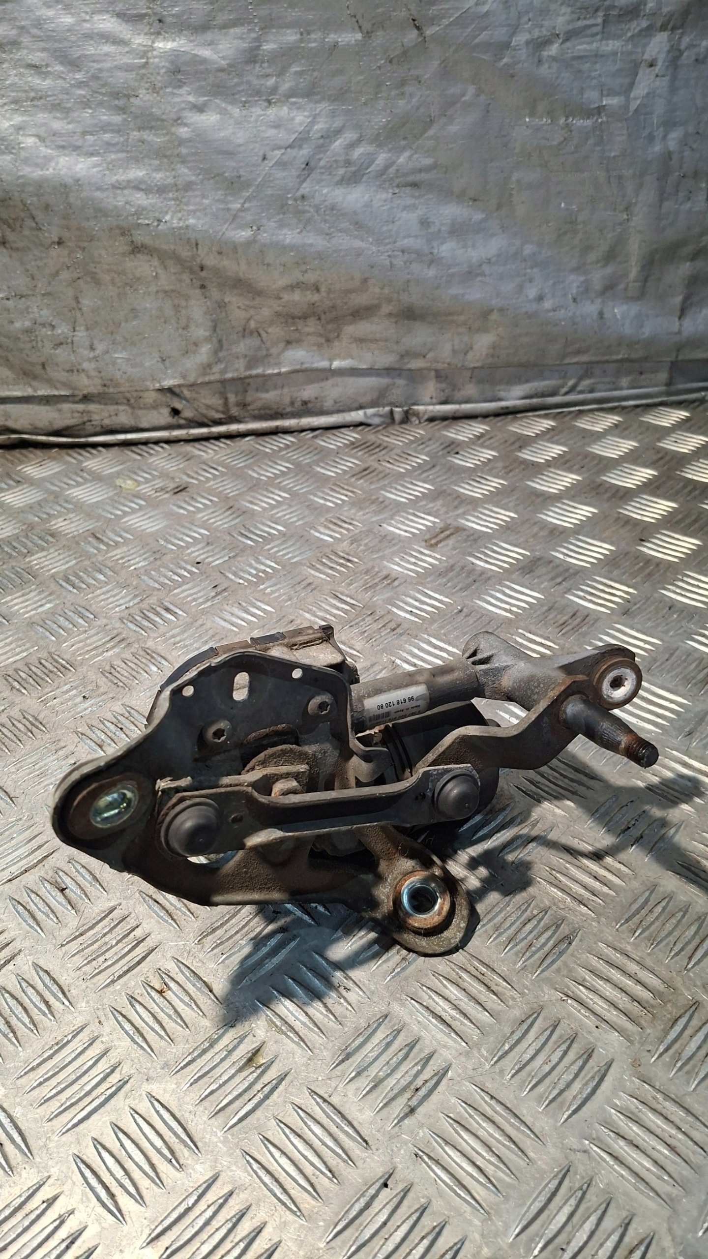 wiper mechanism right front PEUGEOT 407