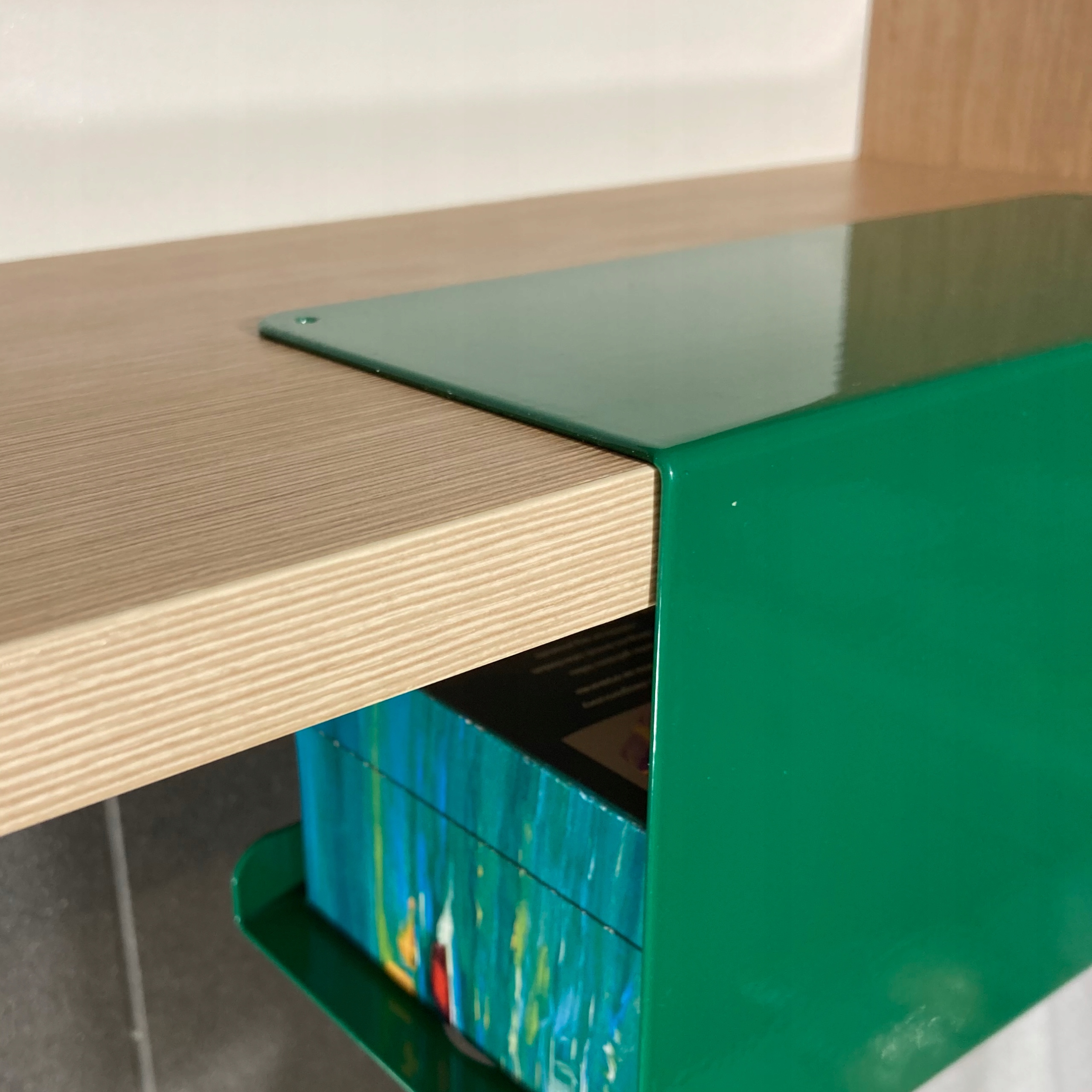 PODAJNIK WIESZAK NA CHUSTECZKI RĘCZNIKI PAPIEROWE Typ uchwyt