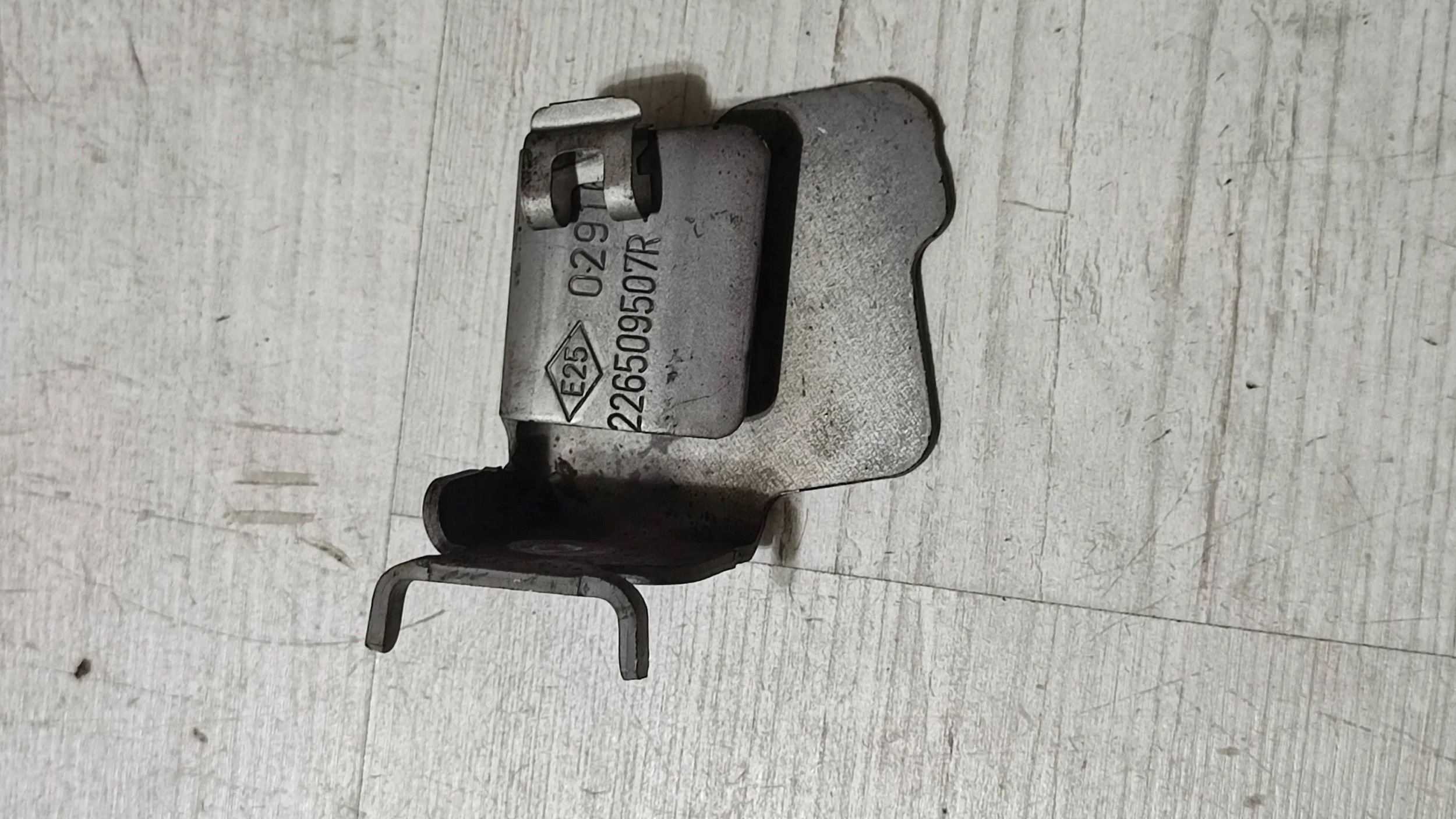 Nissan Qashqai 16r 1.5dci Console Support