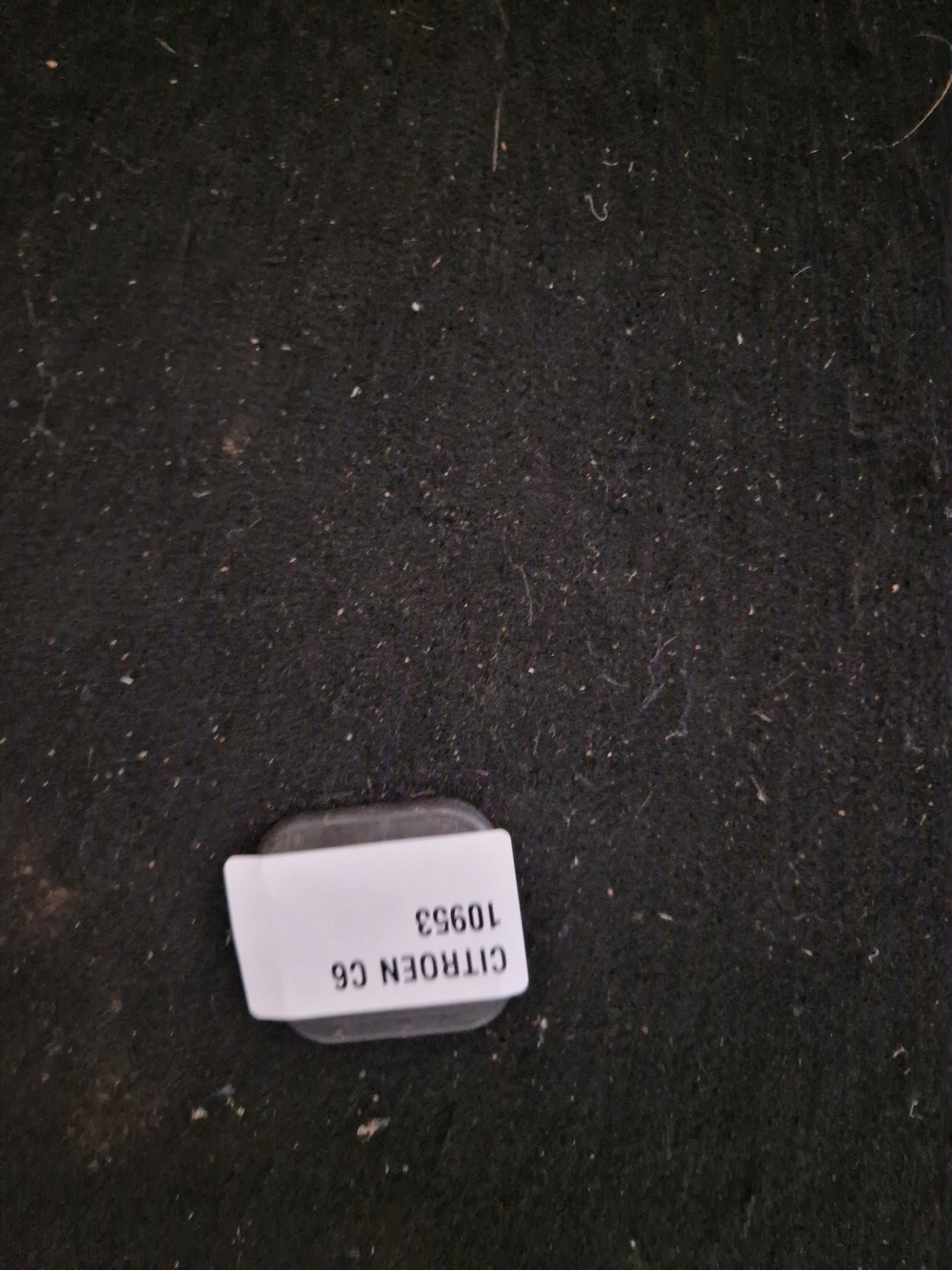 floor carpet boot CITROEN C6 2,7HDI