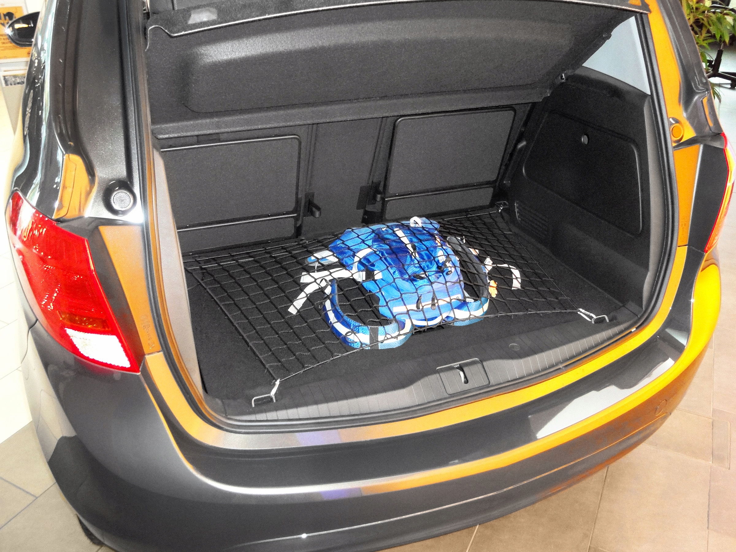 SIATKA DO BAGAŻNIKA OPEL MERIVA II B 2010-2017 Rodzaj siatki