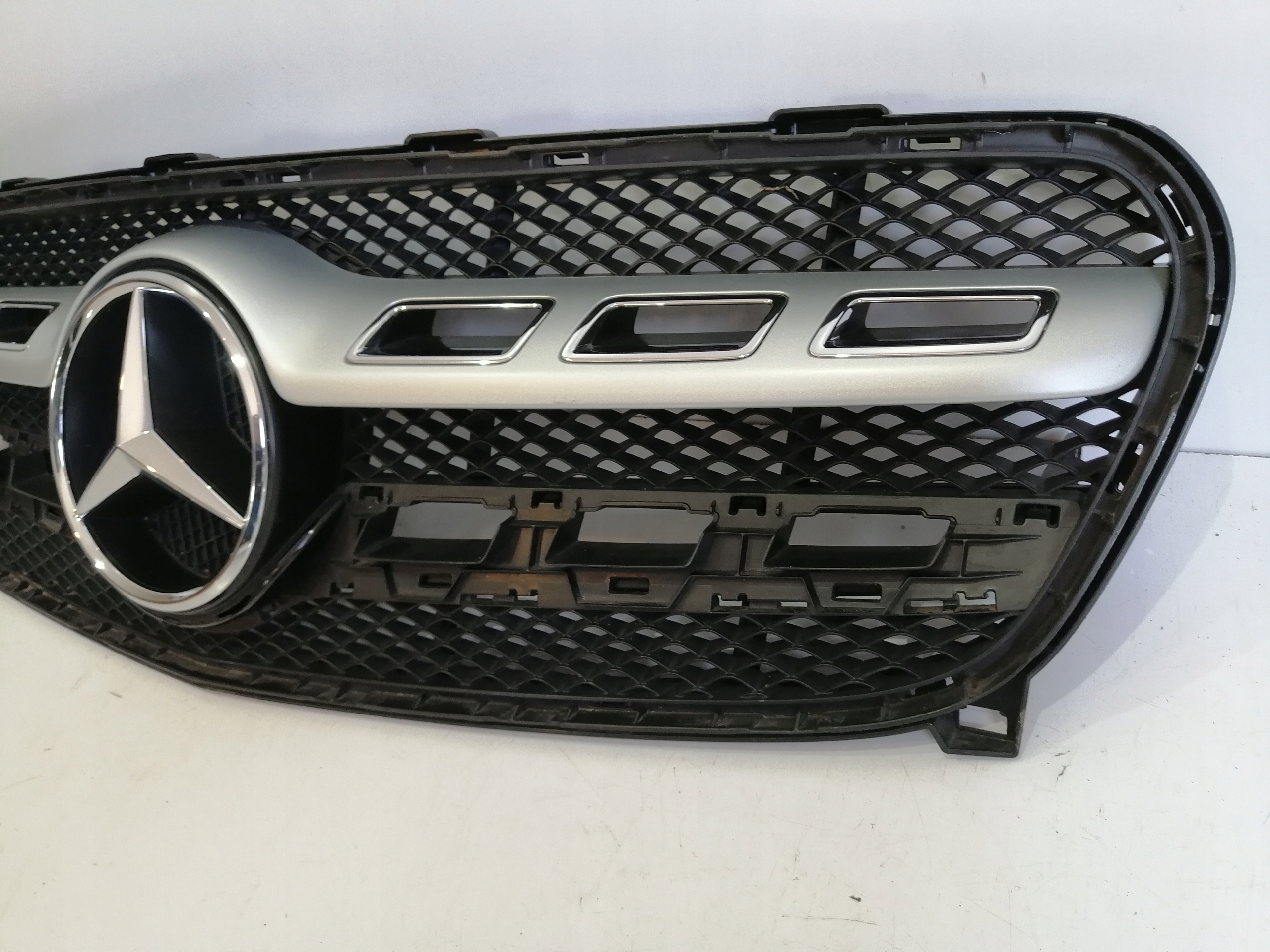 Mercedes-Benz GLA W156 Kühlergrill FRONTGRILL Kühlergitter A1568880400 - Thumbnail 4