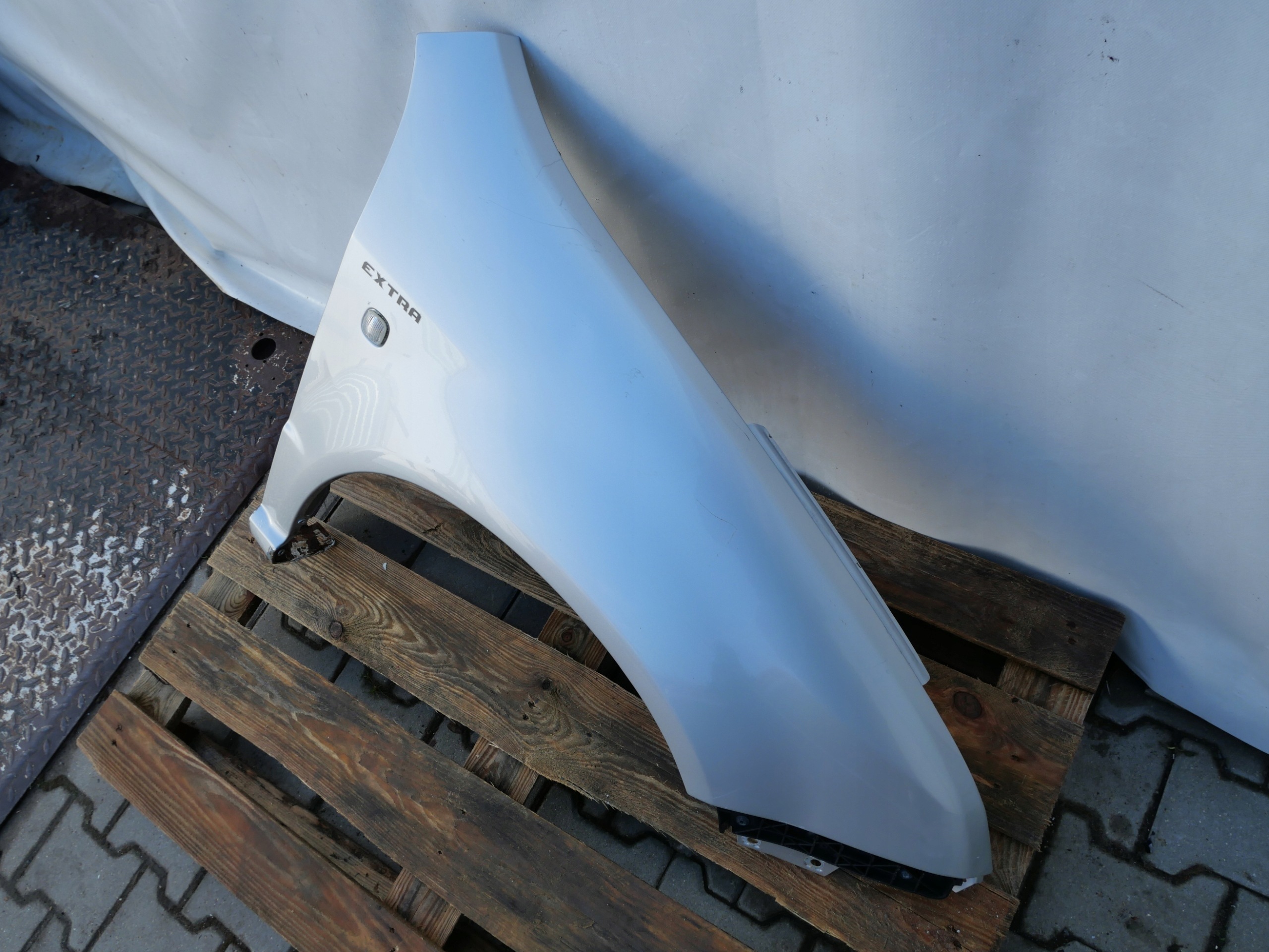 fender right front front SKODA FABIA 1 and