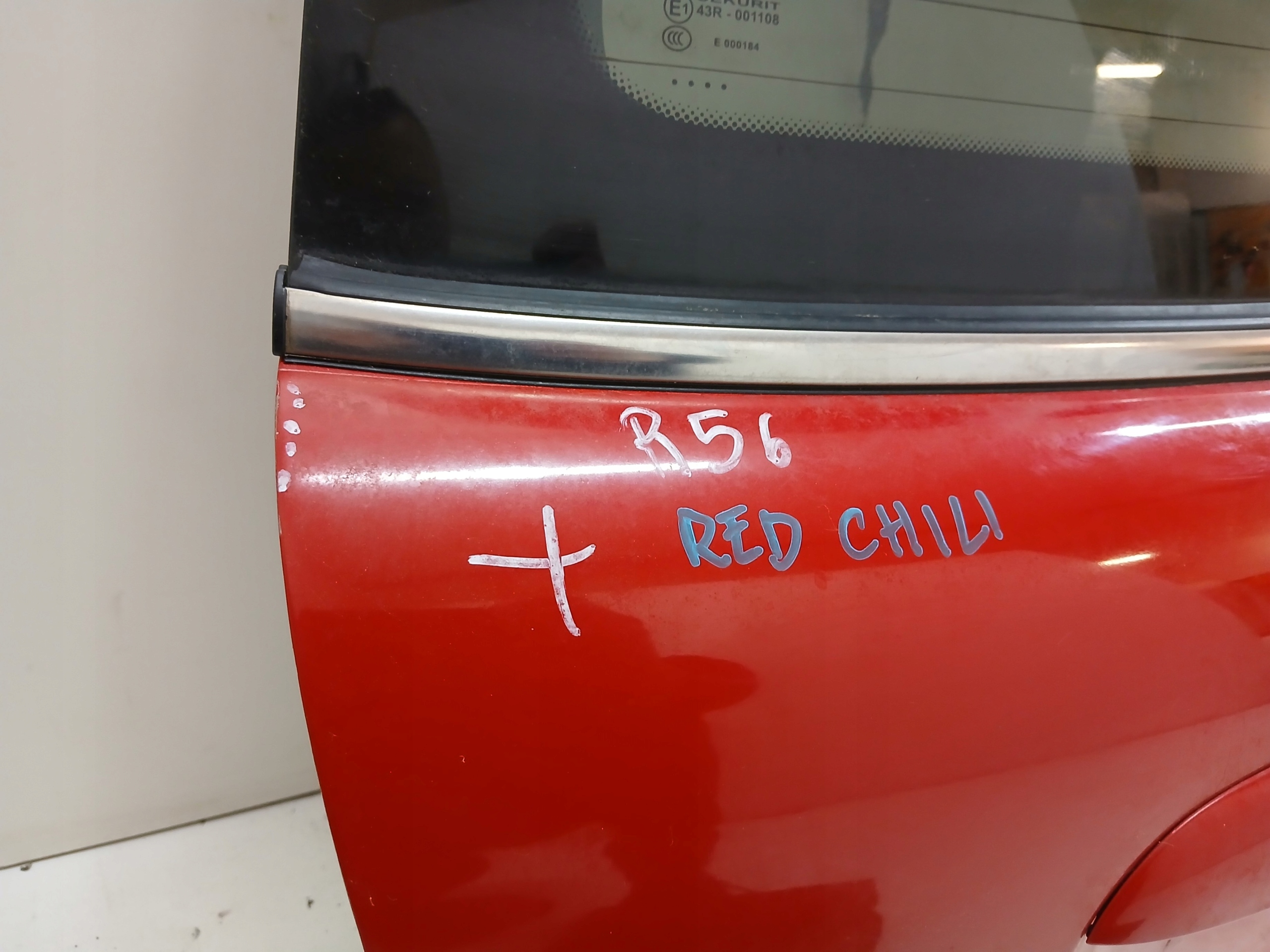 trunk door boot rear MINI R56 RED CHILI
