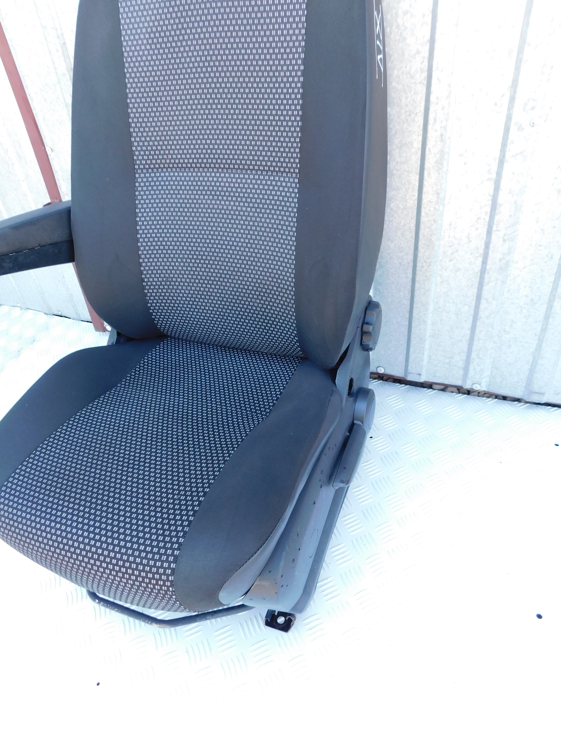 Mercedes Sprinter 906 VW Crafter seat driver´s siedzisko armrest