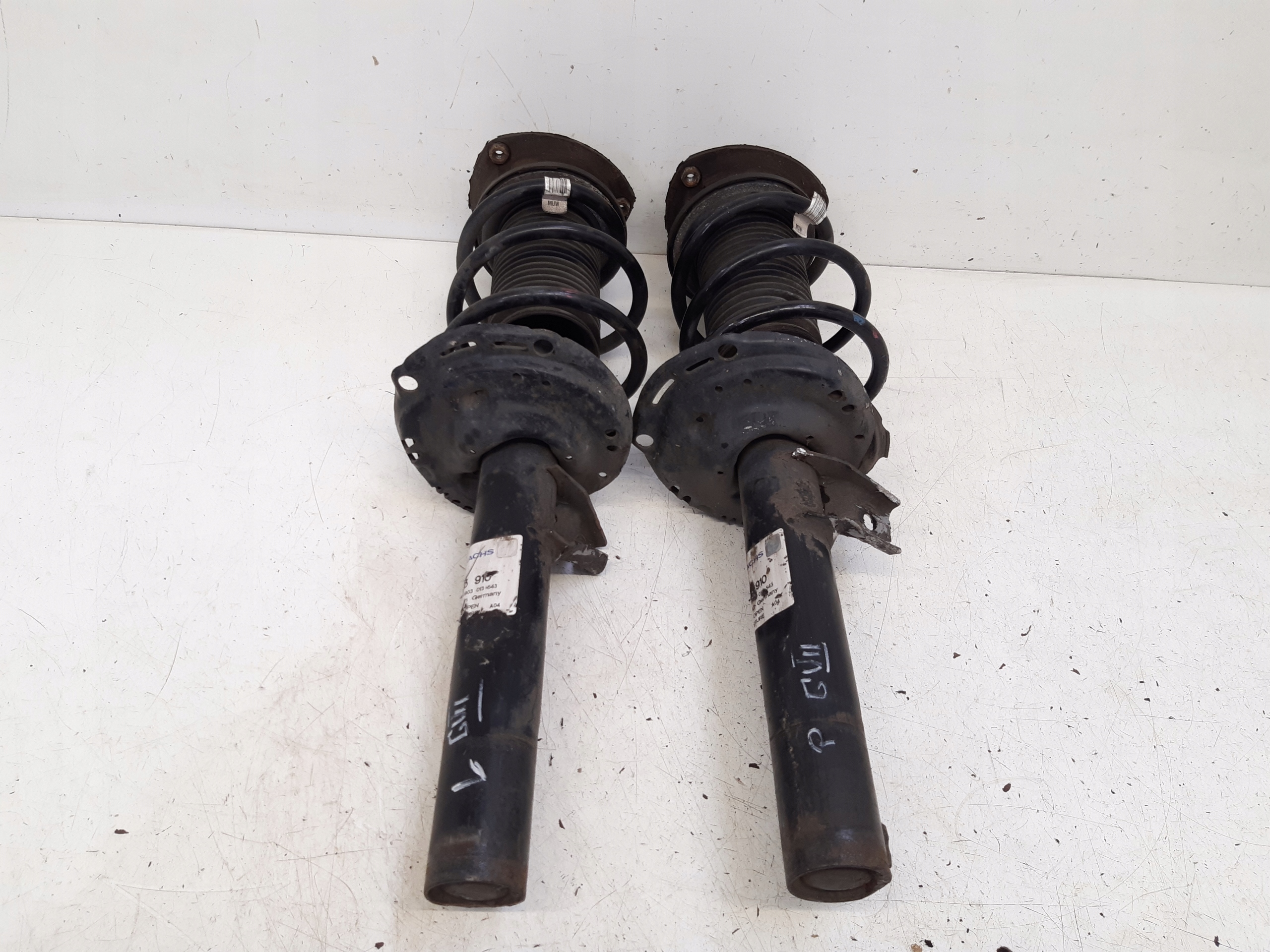 shock absorbers springs front para VW Golf VII