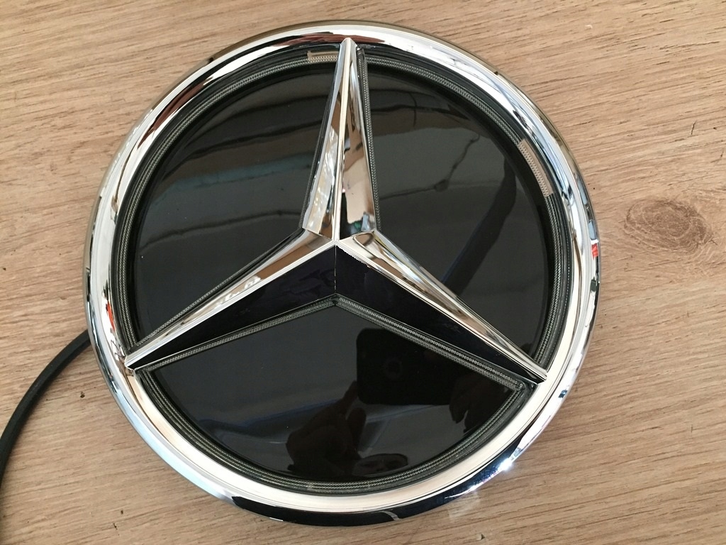 Emblemat Gwiazda Grill LED Wymiar 185 mm Do Mercedes C W205 2019-2021 Marka Mercedes-Benz