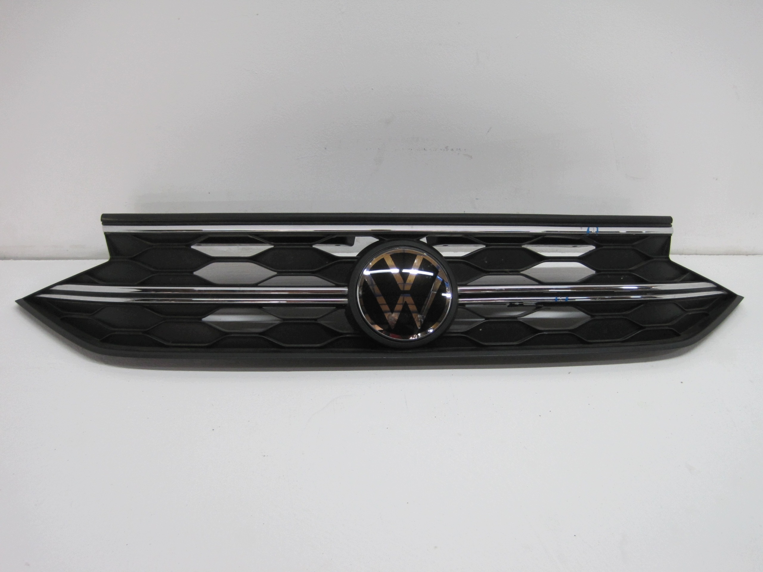 maska VW TAIGO ispod RADAR 2G7853651P 23R