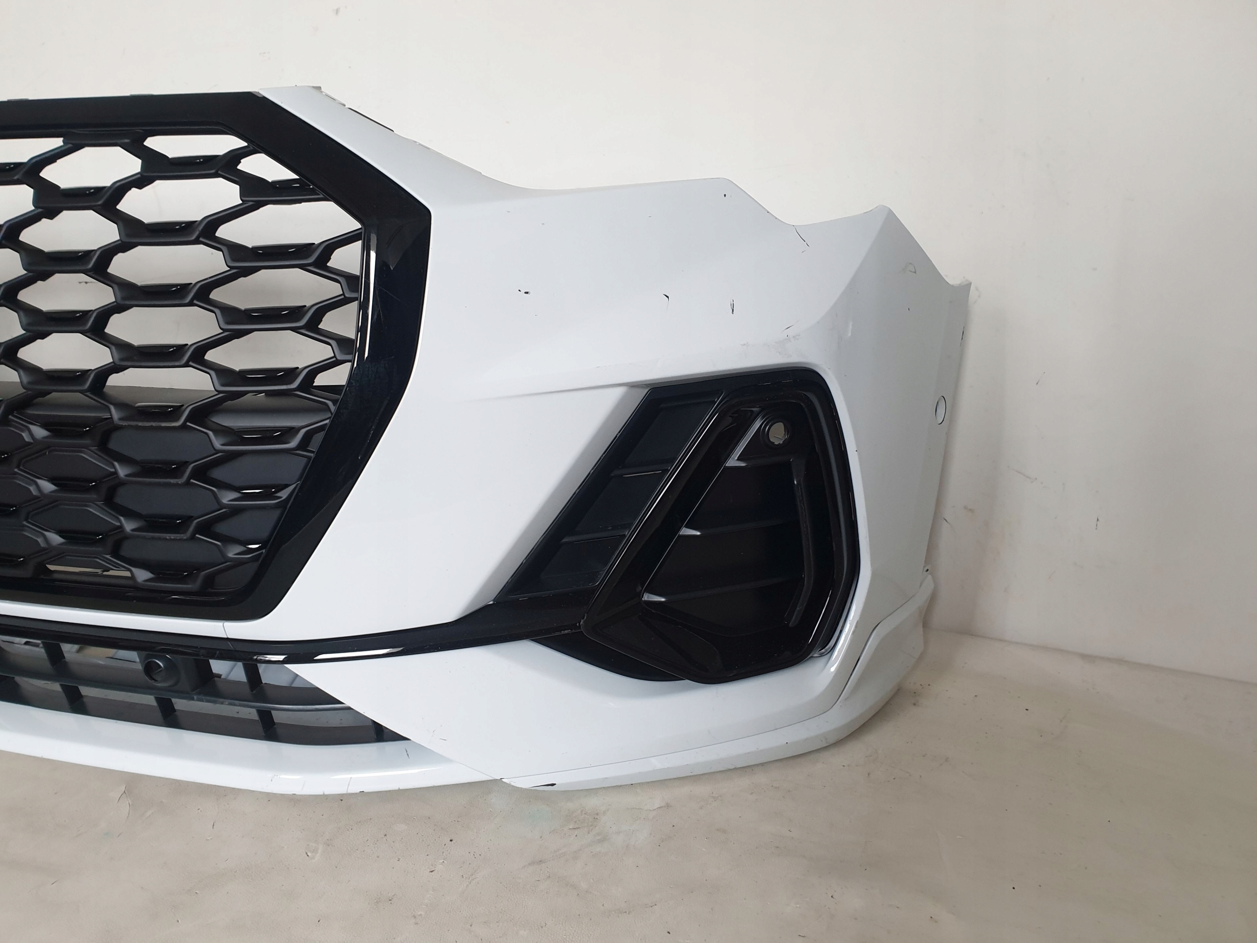 AUDI Q3 II 83A S-LINE 19-25 bumper front 6 x PDC 83A807438D 83A807437D