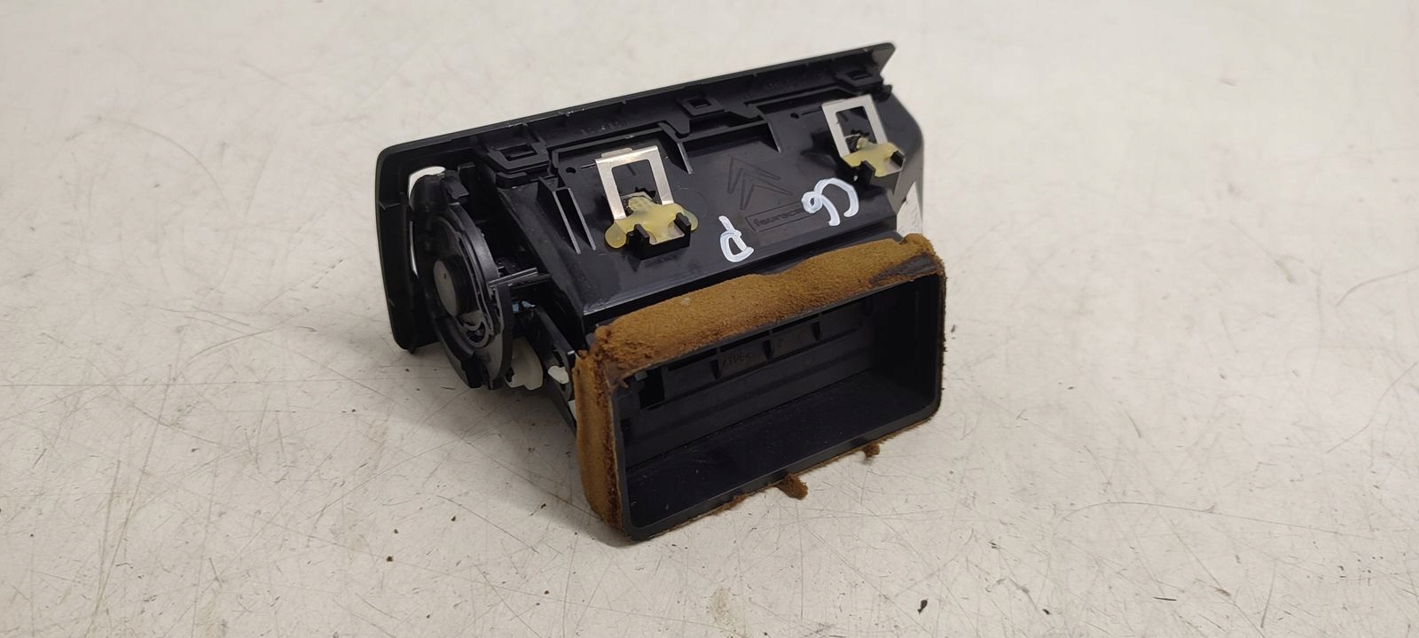 grid air conditioning devices right Citroen C6 2,7 HDI