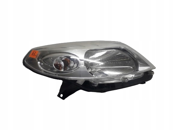DACIA SANDERO 08-12 LAMPA PRAWY PRZÓD 8200733877