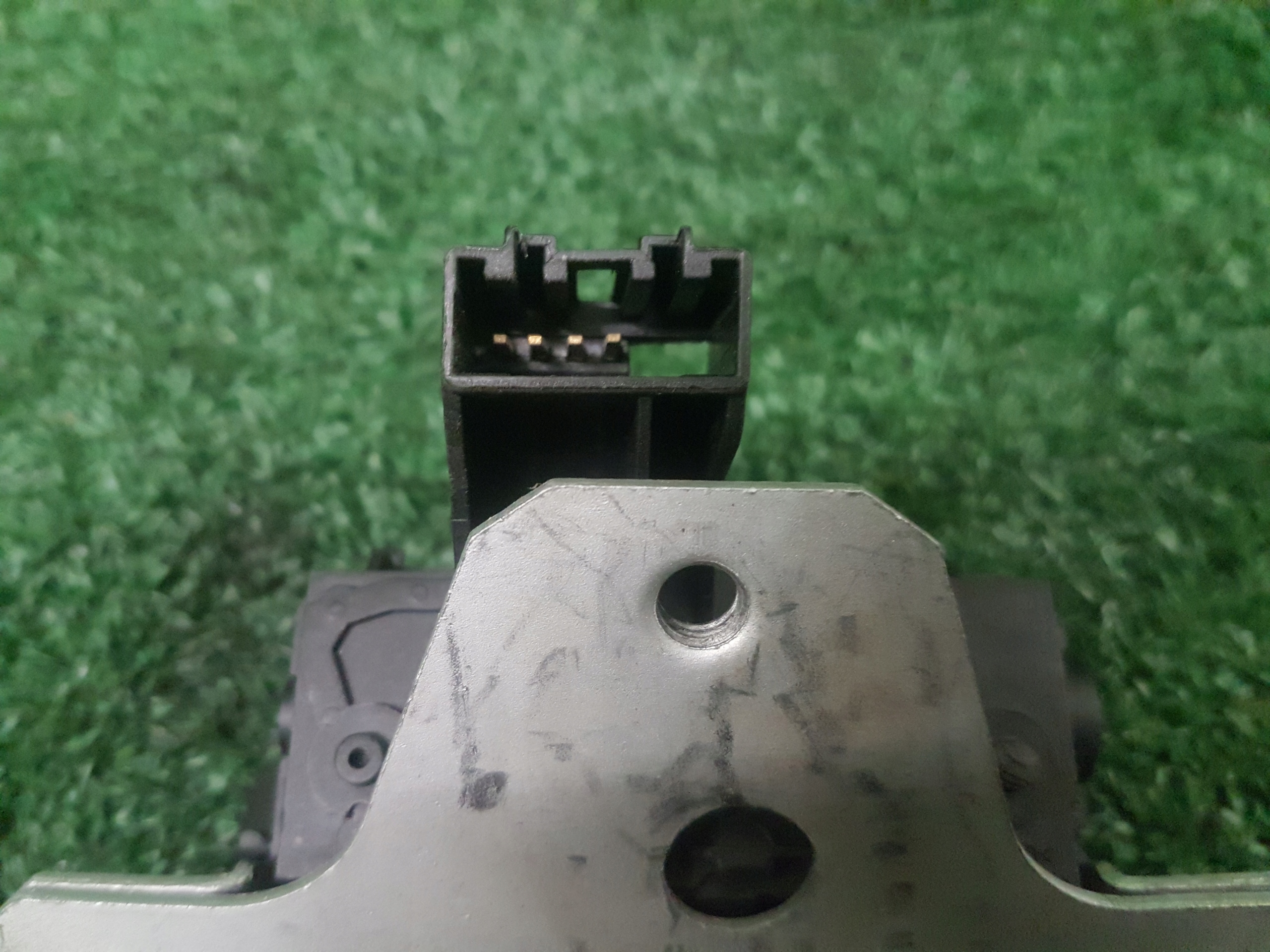 lock bonnet boot FORD FOCUS MK2 KOMBI 4 PIN 461860231