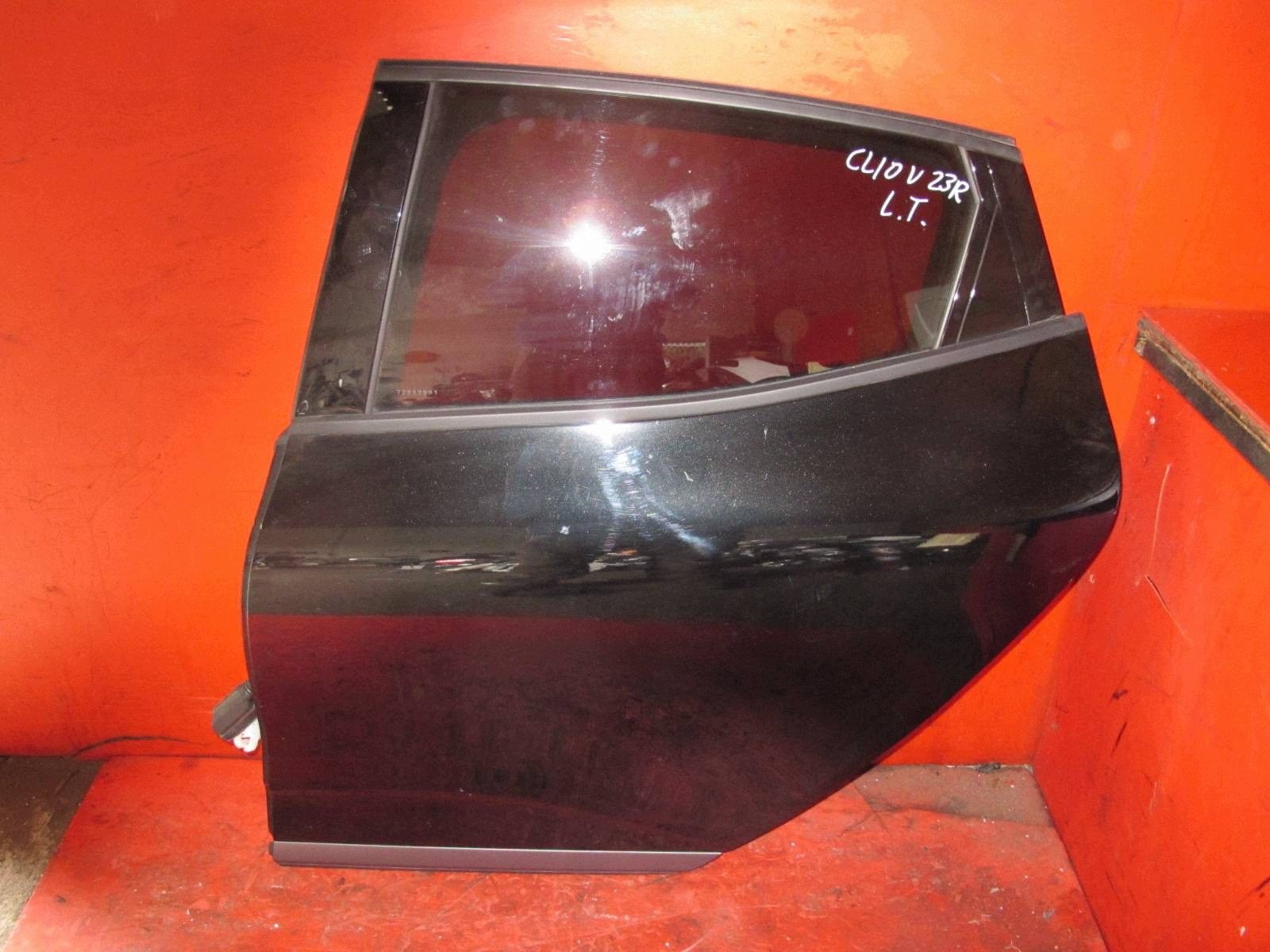 RENAULT CLIO 5 V B7 2019- door left rear part rear. black, TEGNE