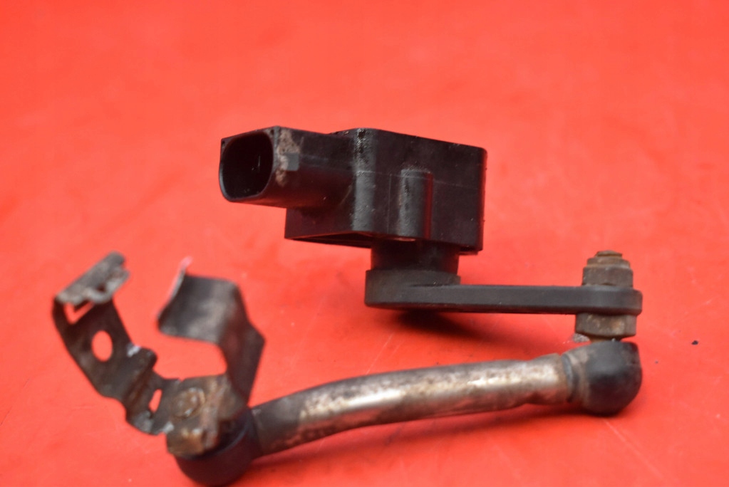 Sensor POZIOMOWANIA Leuchten 6763735 BMW E90 E91 04-10