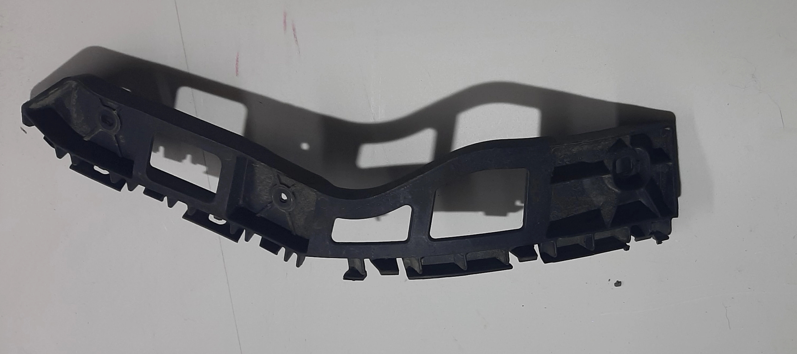 staffa supporto posteriore destra VW POLO 6R