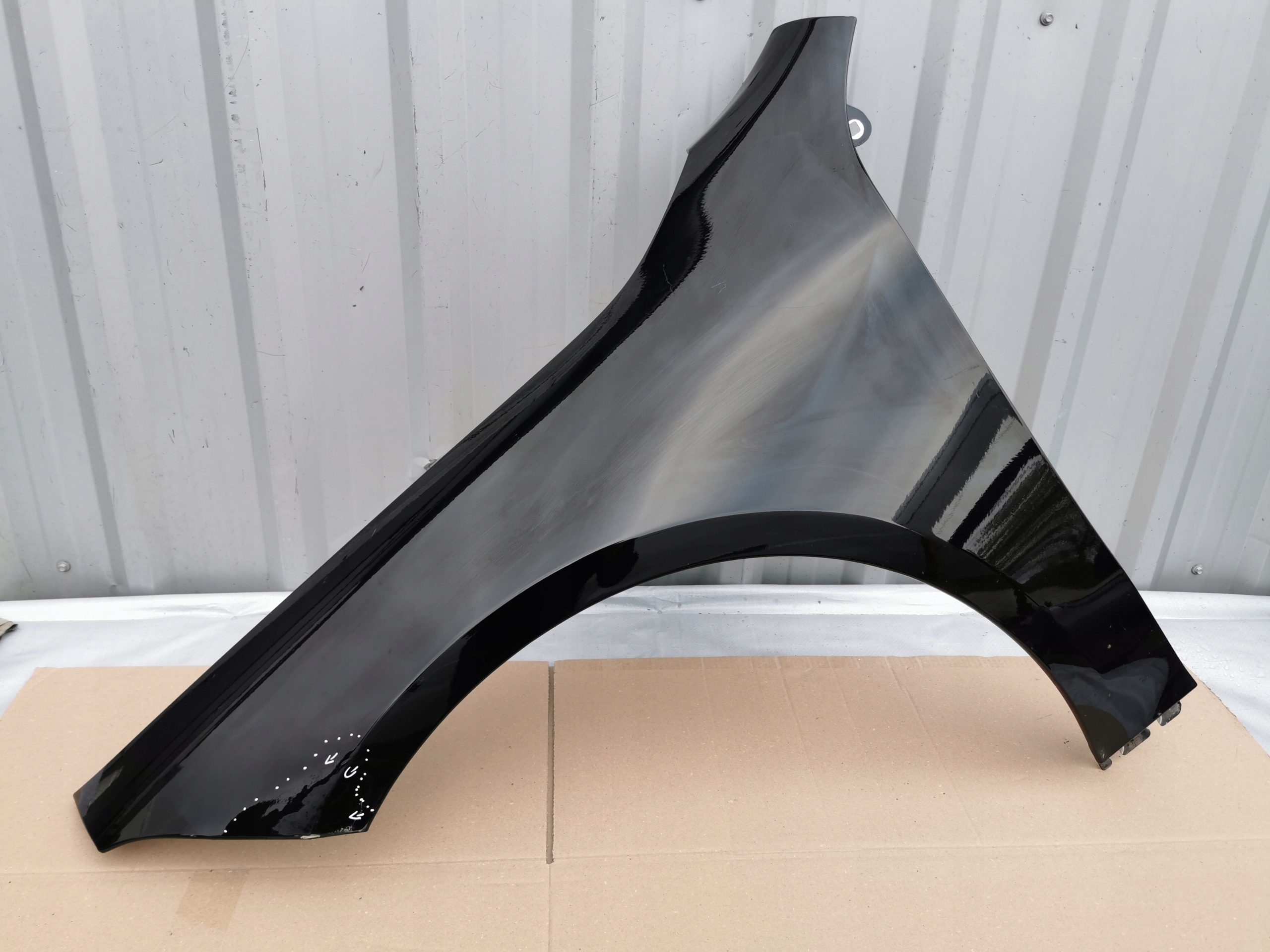 MERCEDES CLA W118 BŁOTNIK PRZEDNI LEWY PRZÓD A1188810300