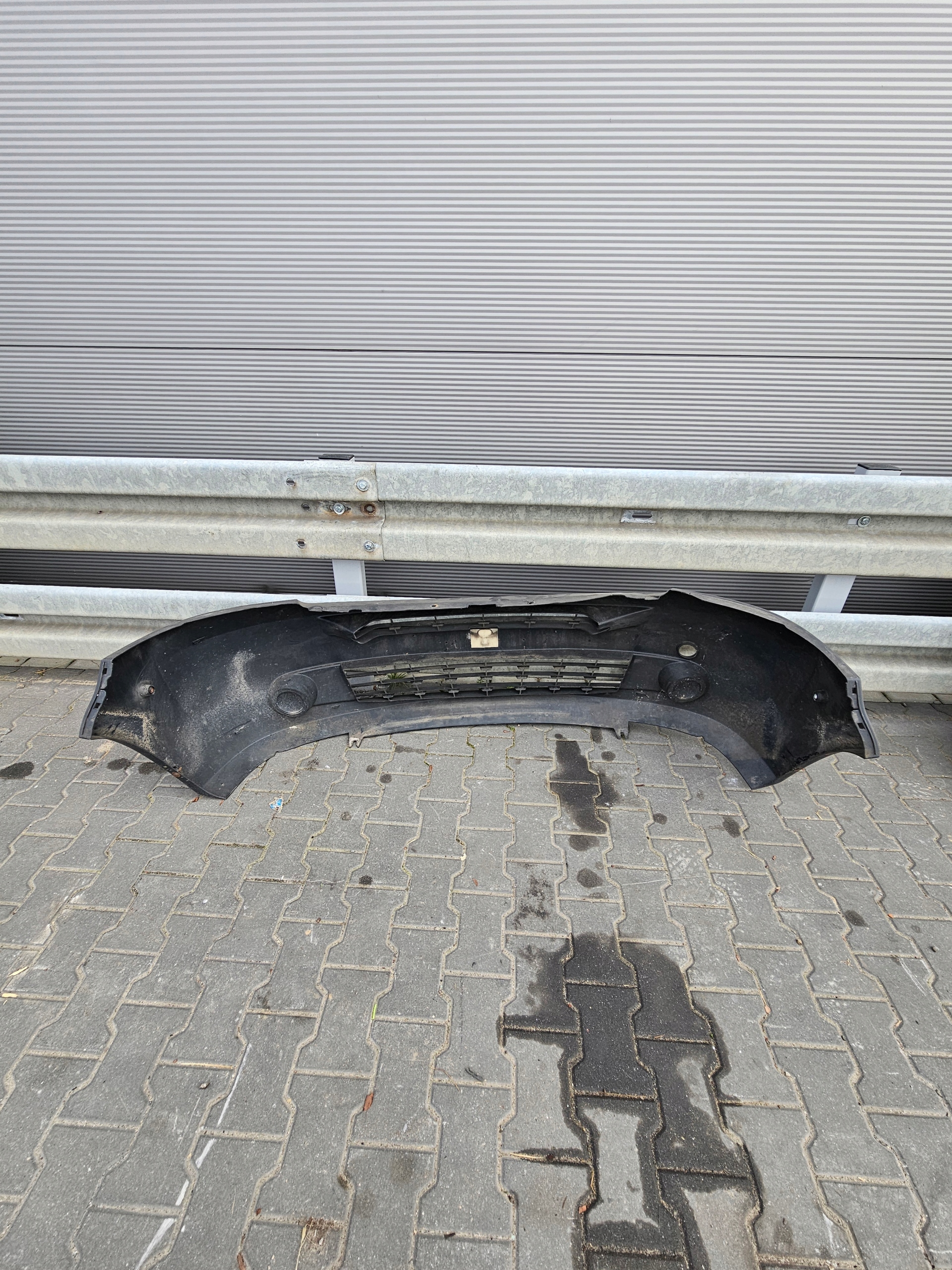 front bumper front RENAULT TRAFIC OPEL VIVARO PARTNER