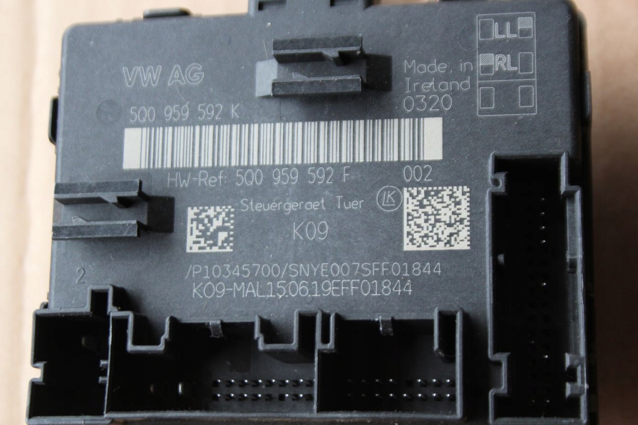 ZESTAW KLAMEK KEYLESS VW ARTEON LB7R MANGAN Part number 3G8